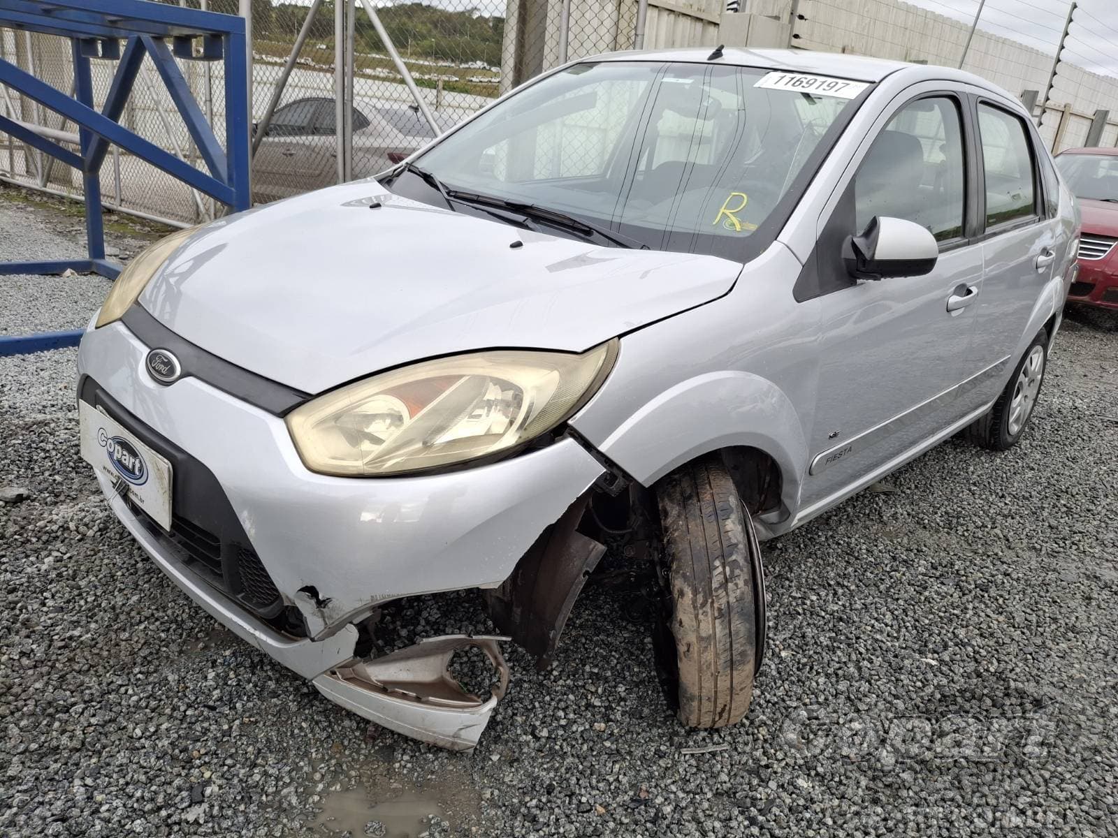Ford Fiesta Sedan 2014 — foto 2