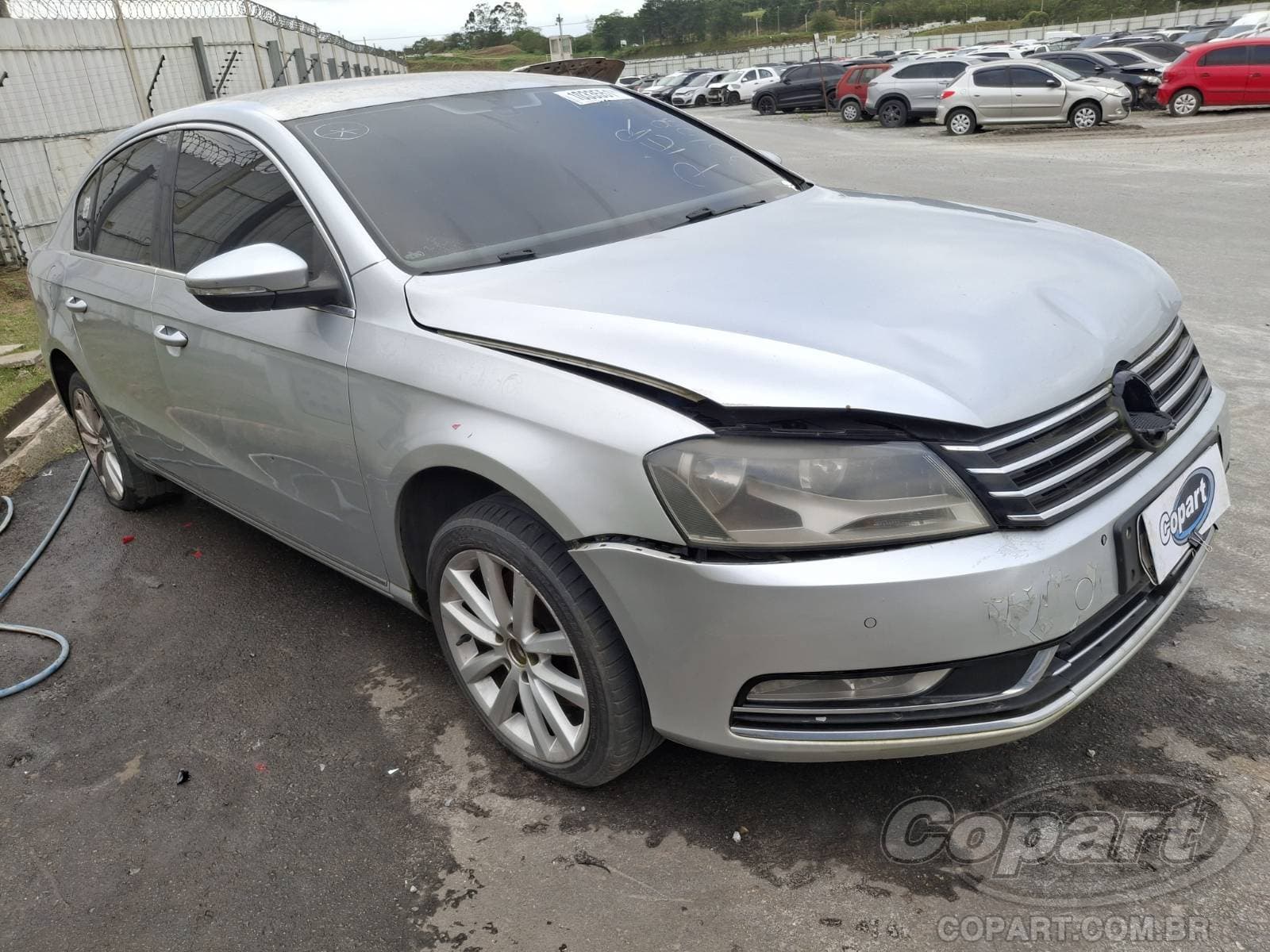 Volkswagen Passat 2011 — foto 1