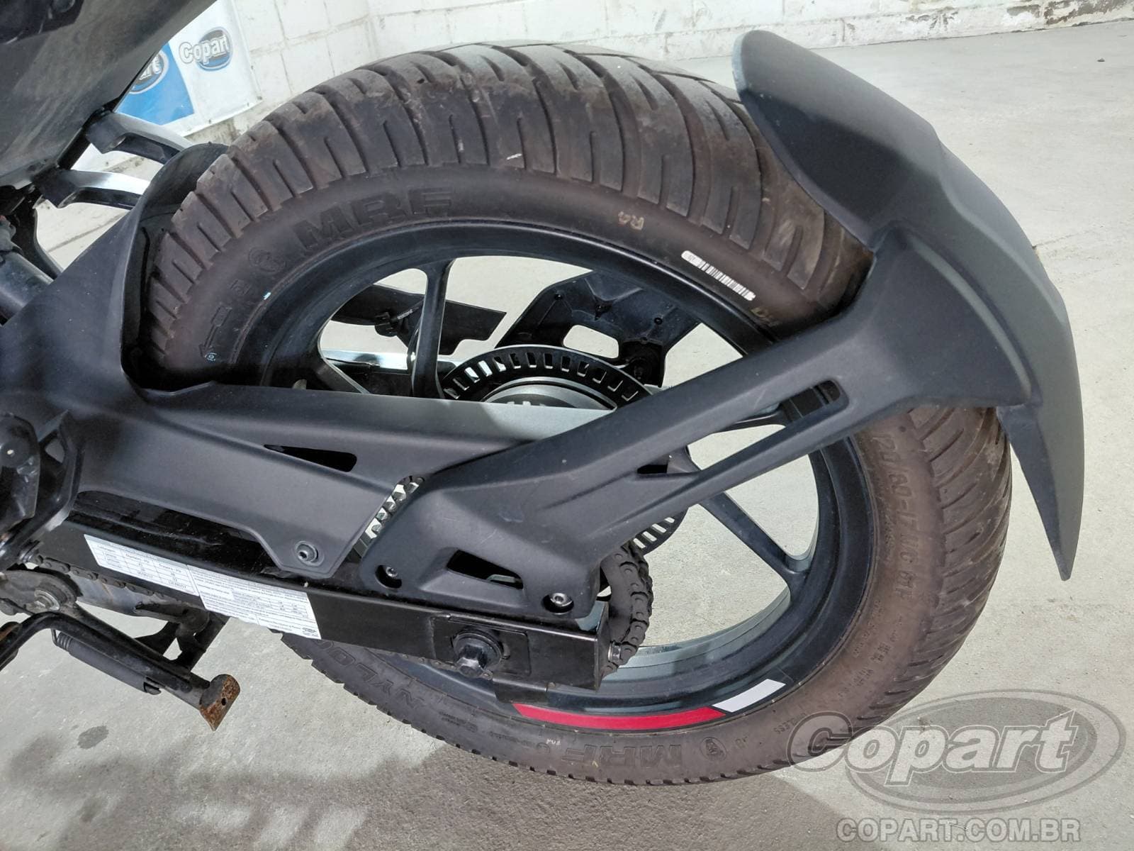 Bajaj Pulsar 2026 — foto 7