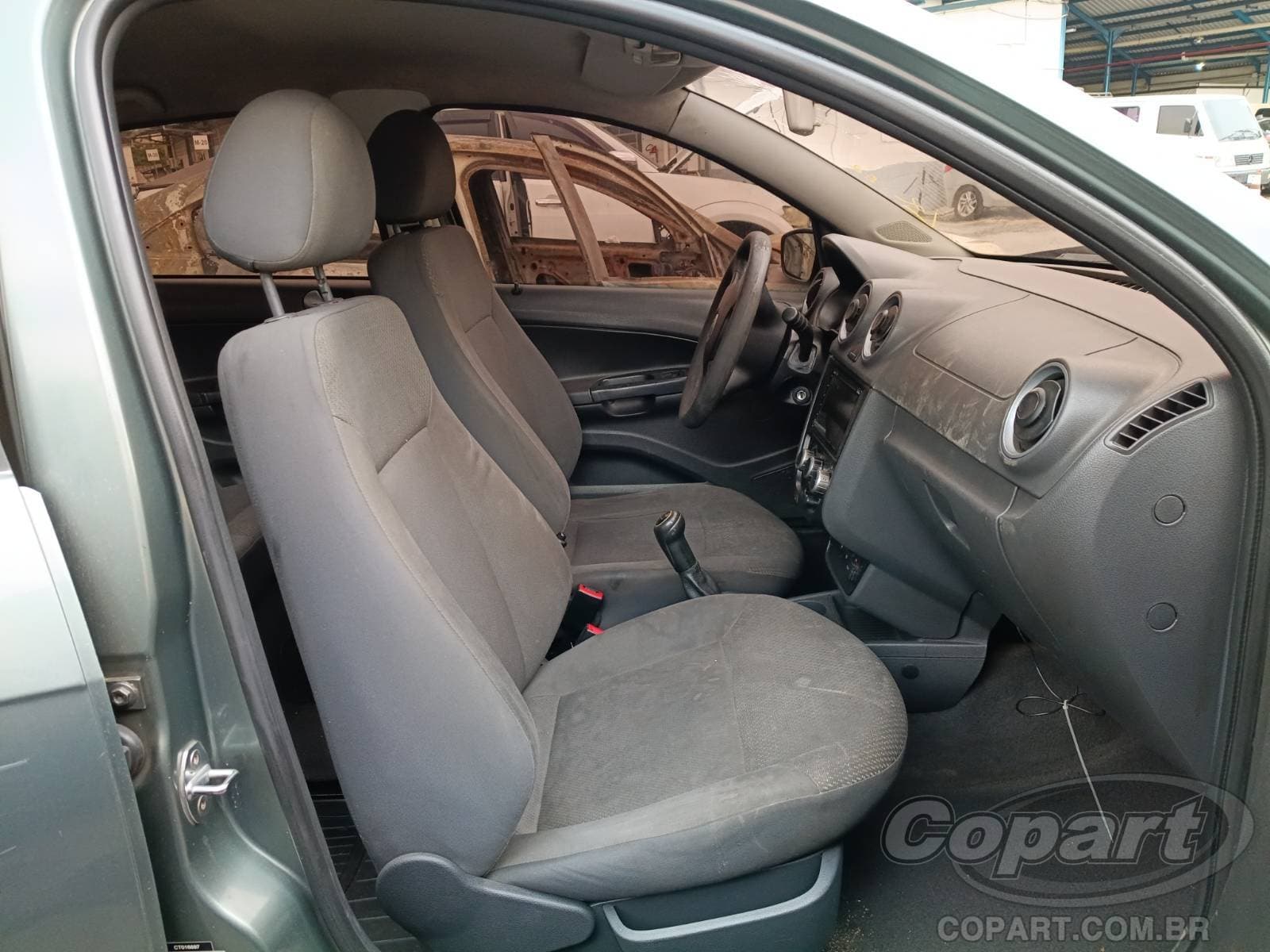 Volkswagen Voyage 2012 — foto 5