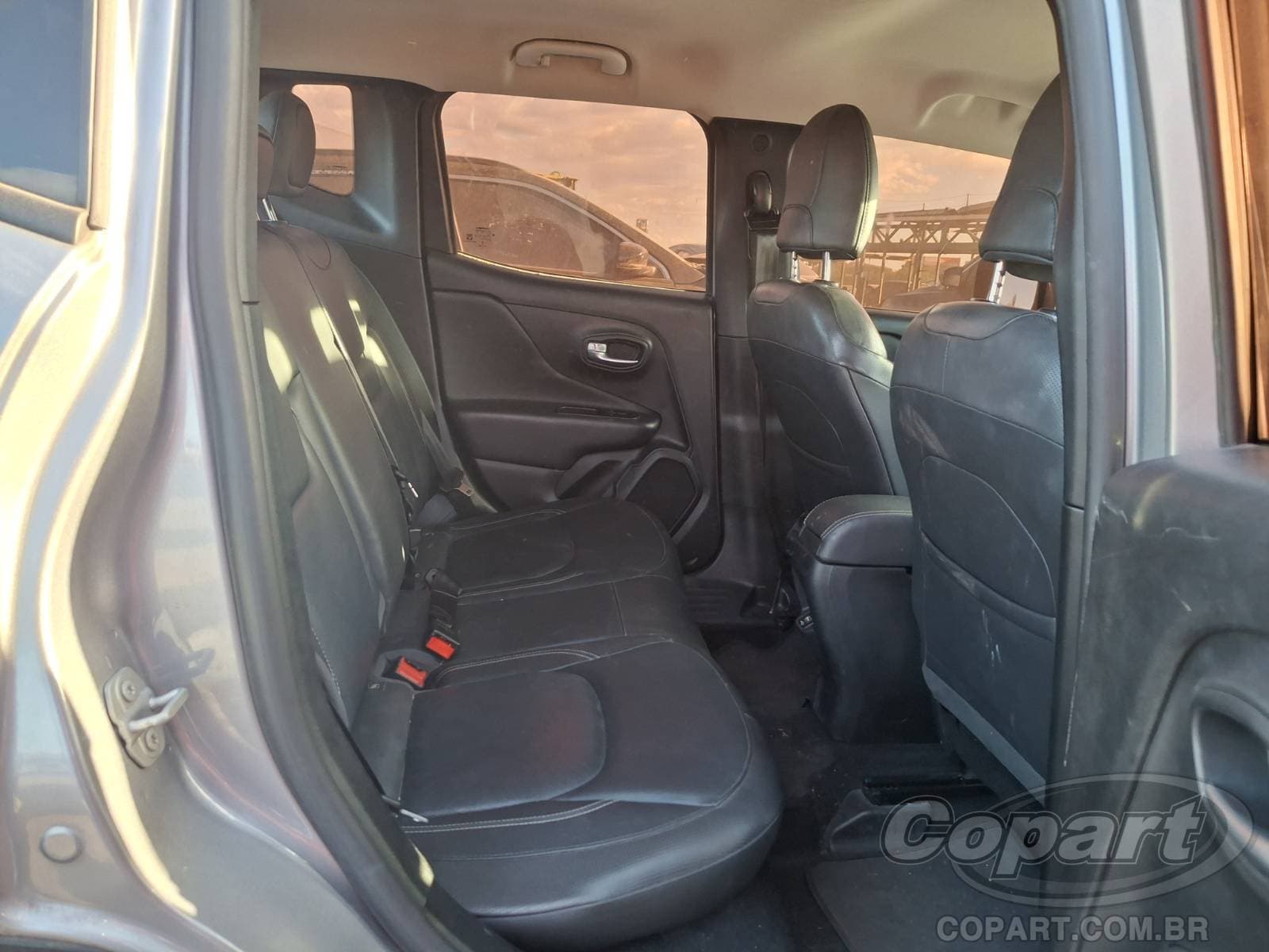Jeep Renegade 2021 — foto 6