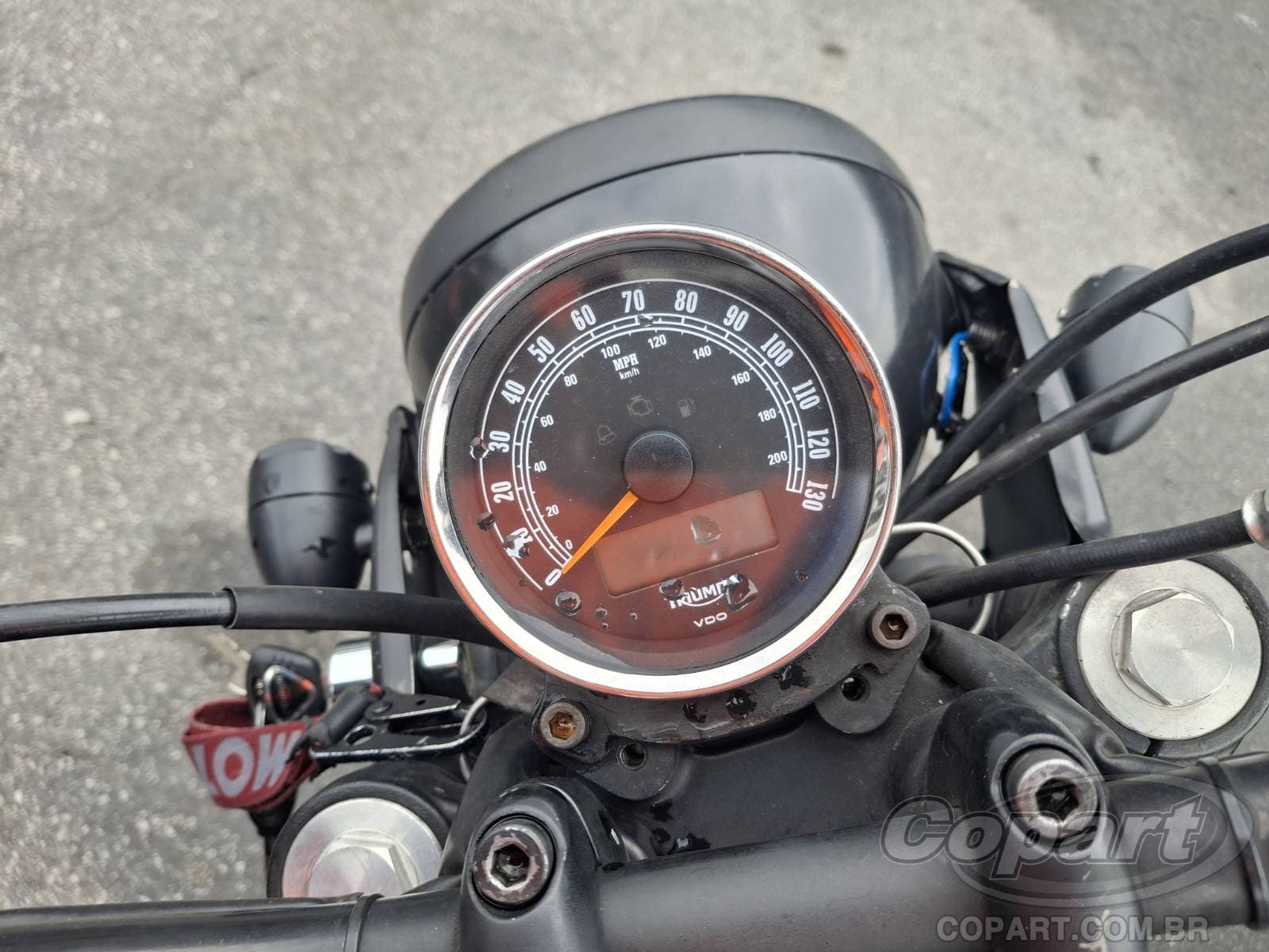 Triumph Bonneville 2013 — foto 9