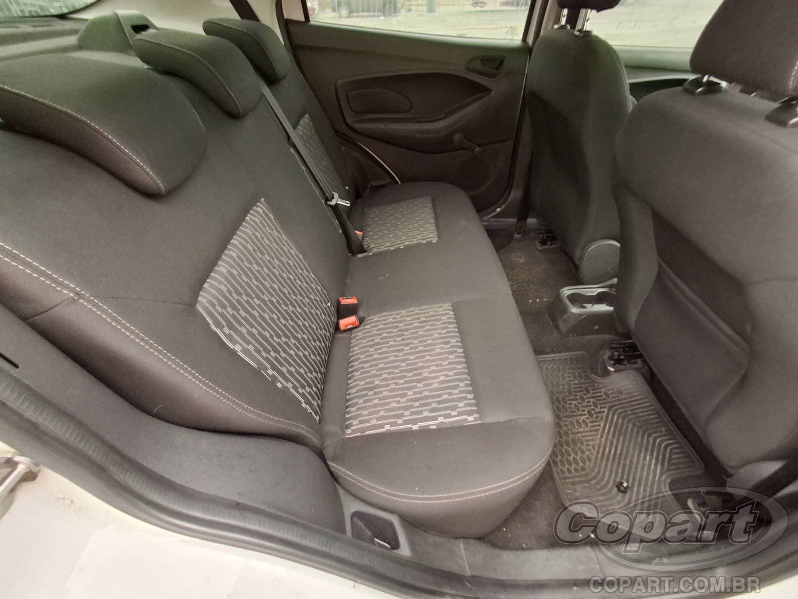 Ford KA Sedan 2018 — foto 6
