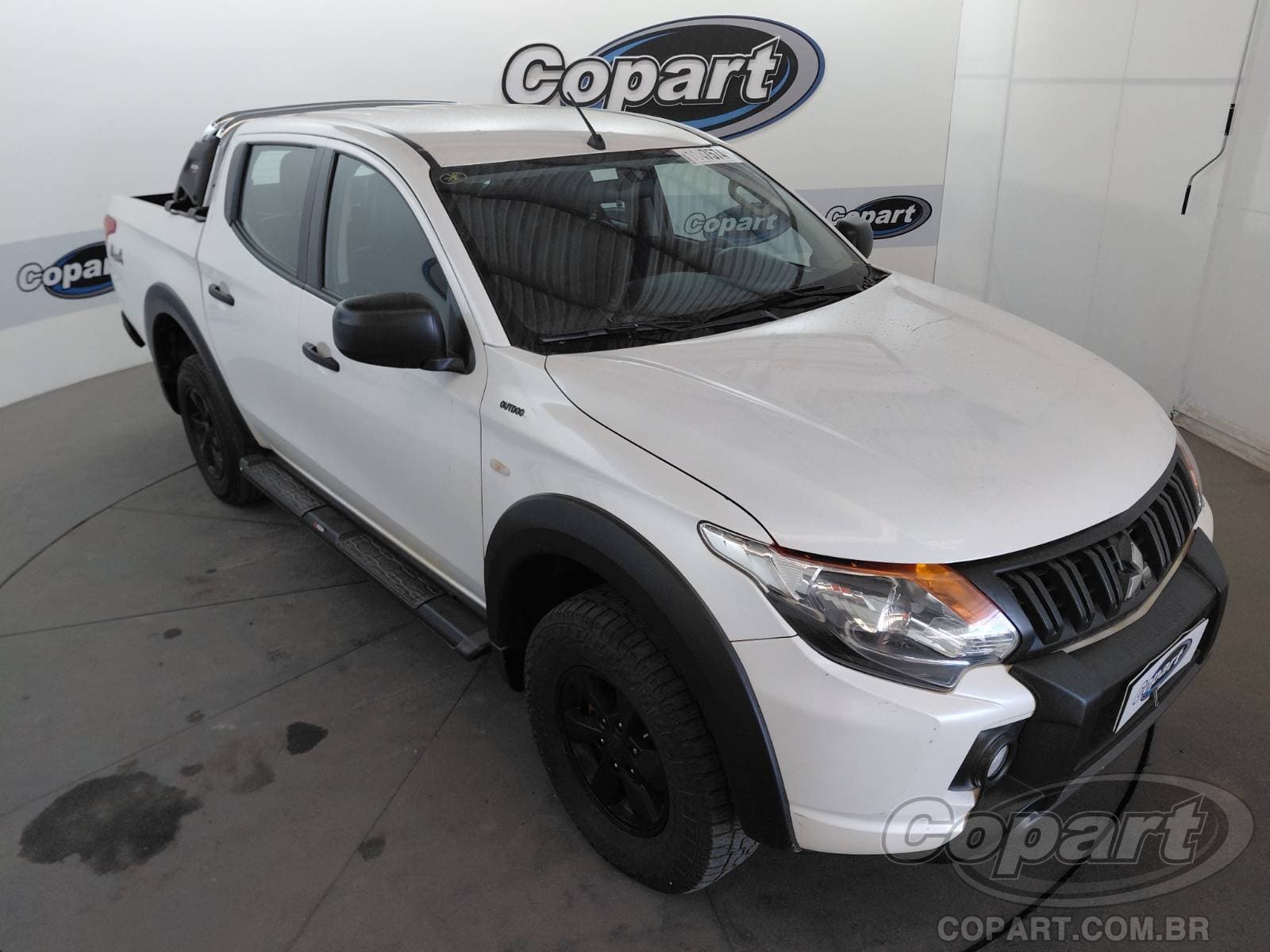 Mitsubishi L200 Triton 2.4 16V MIVEC TURBO 2025