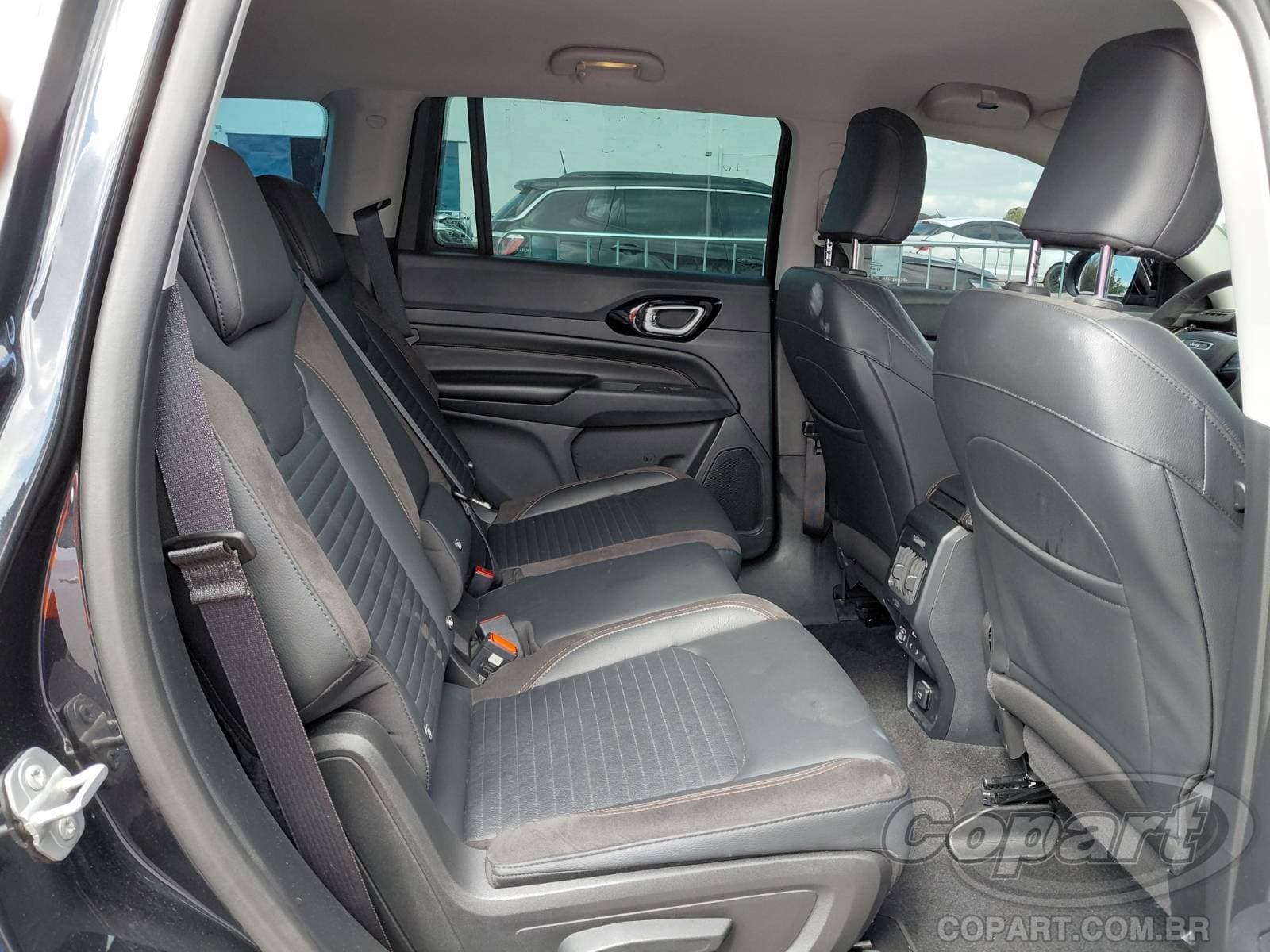 Jeep Commander 2023 — foto 6
