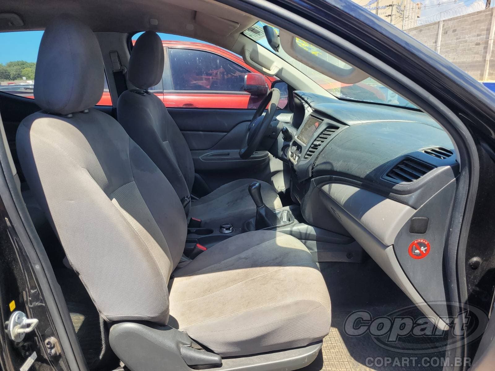 Mitsubishi L200 Triton 2022 — foto 5