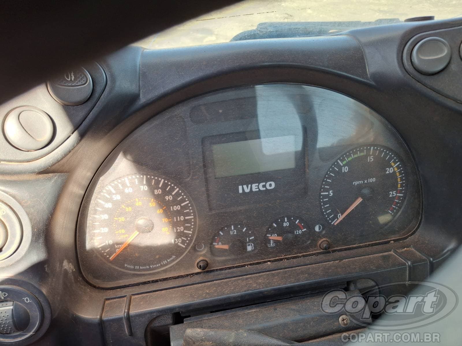 Iveco Trakker 2011 — foto 8