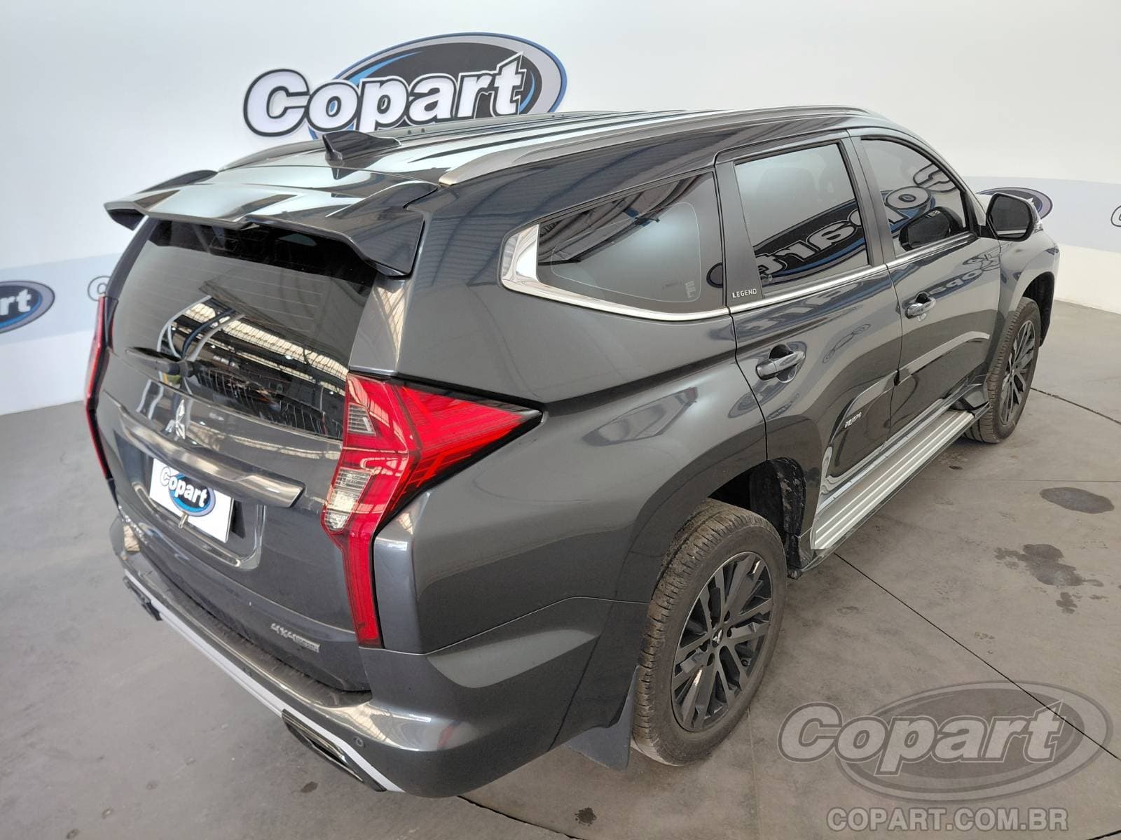 Mitsubishi Pajero Sport 2024 — foto 4