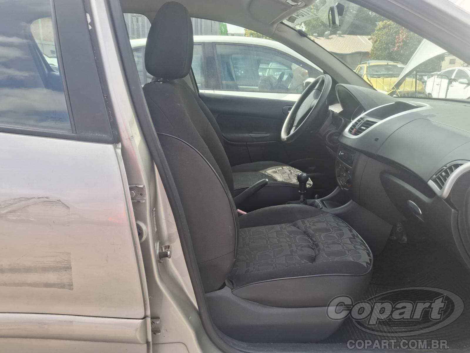 Peugeot 207 2011 — foto 5