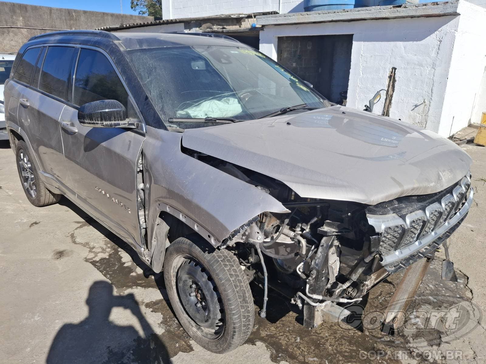 Jeep Commander 2023 — foto 1