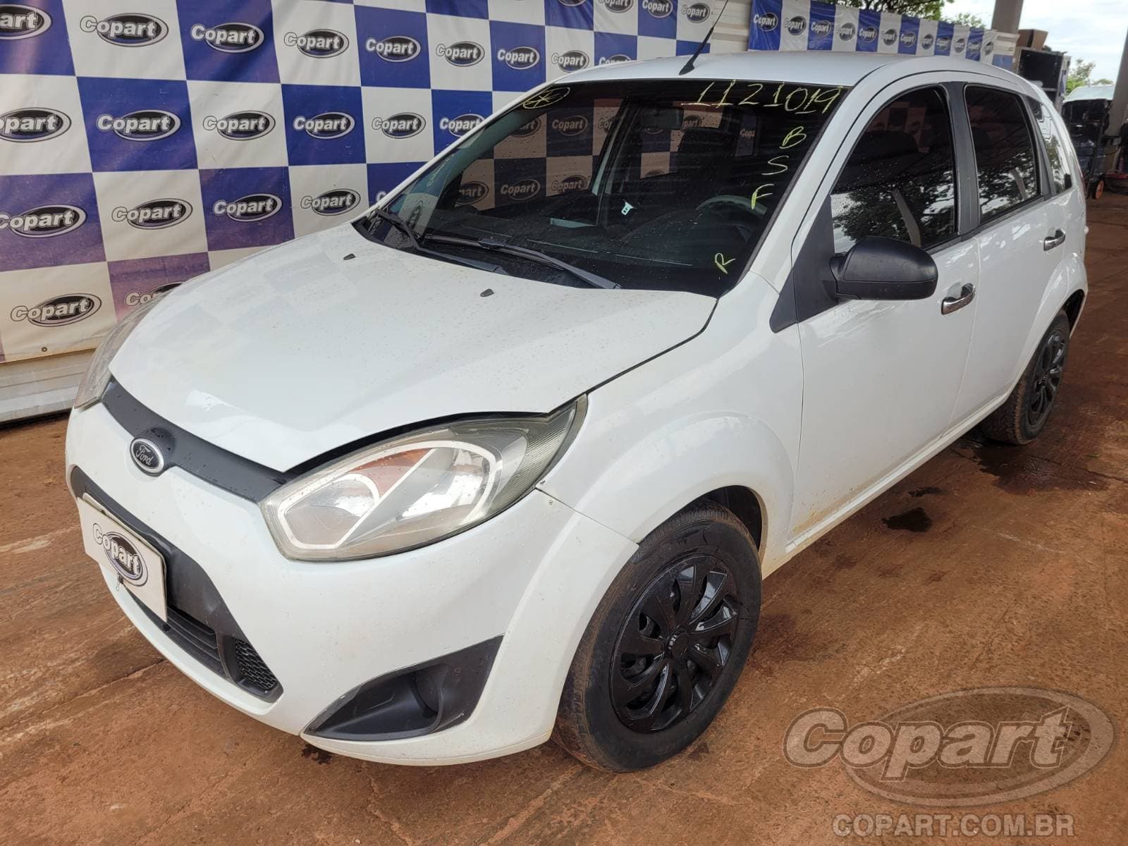 Ford Fiesta 2013 — foto 2