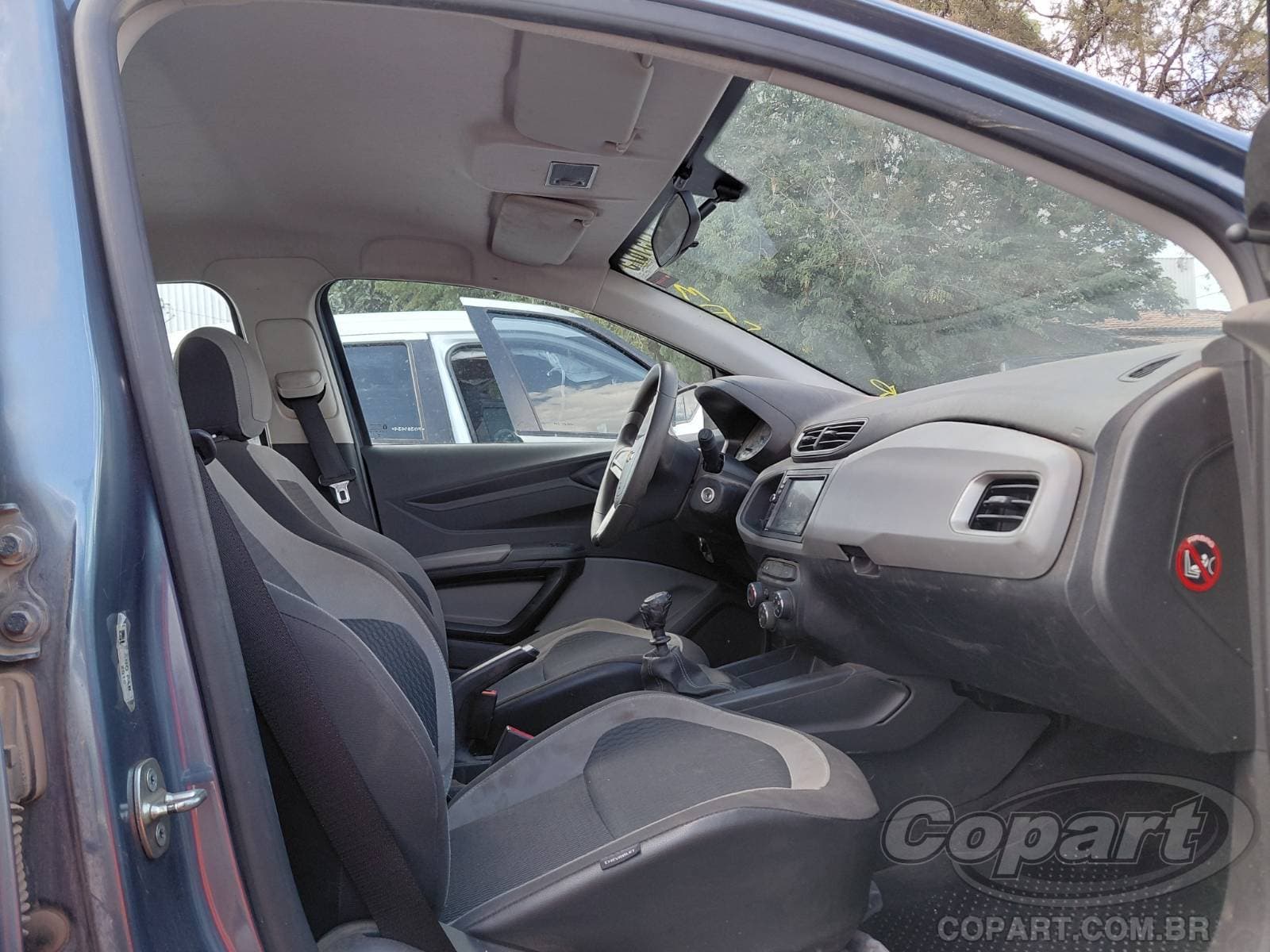 Chevrolet Onix 2015 — foto 5