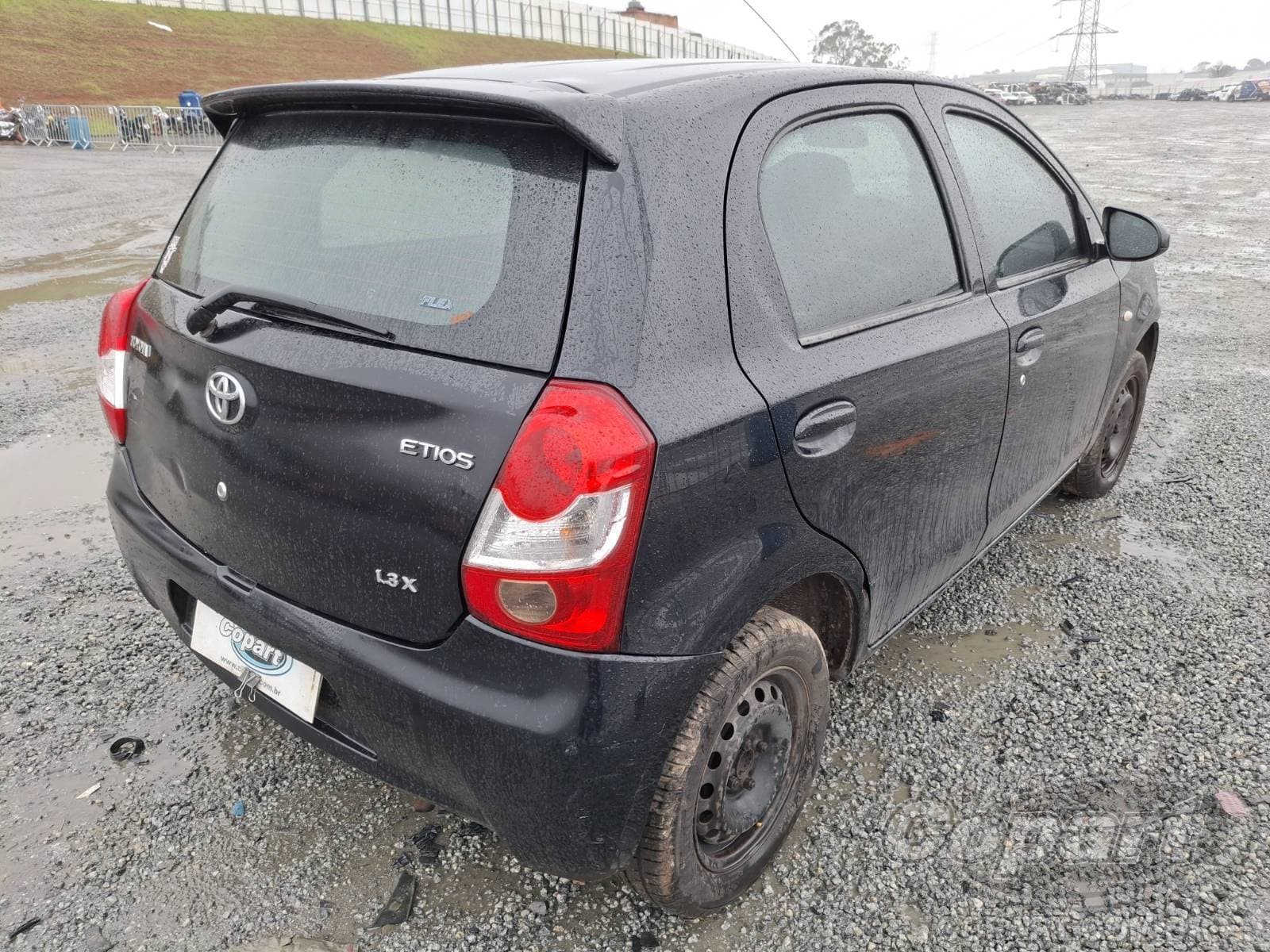Toyota Etios 2014 — foto 4