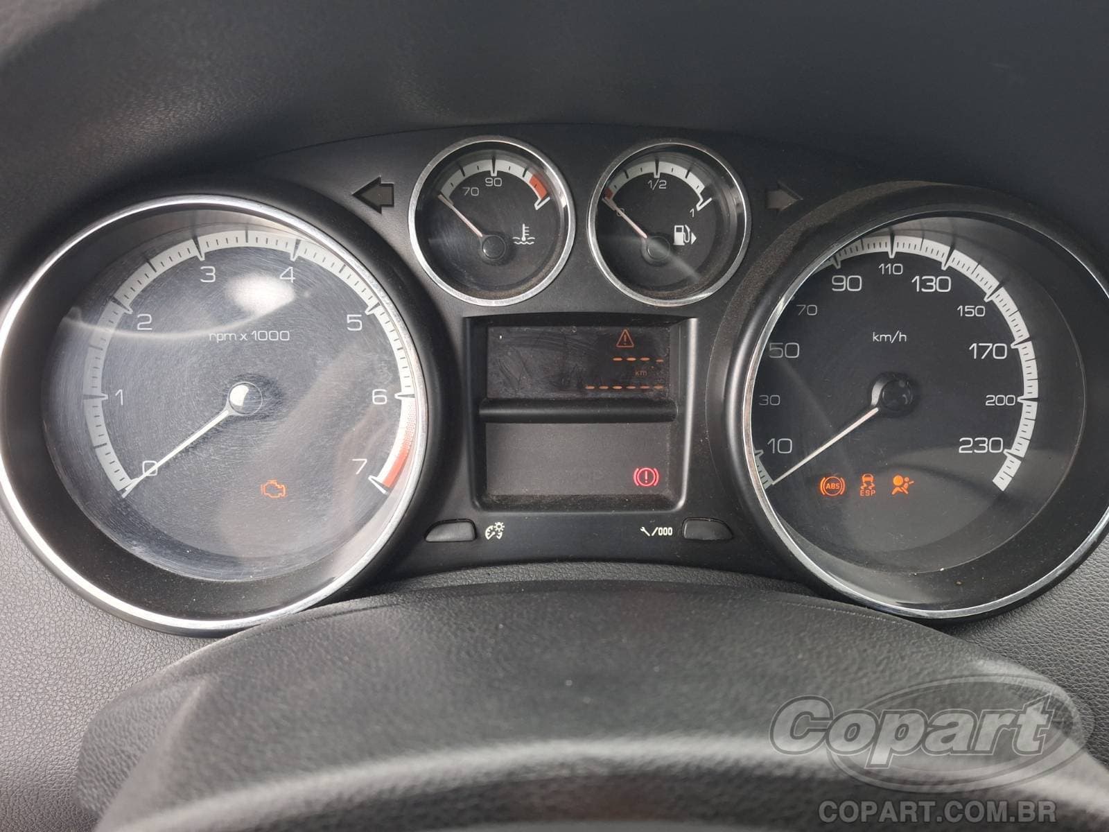 Peugeot 308 2014 — foto 8