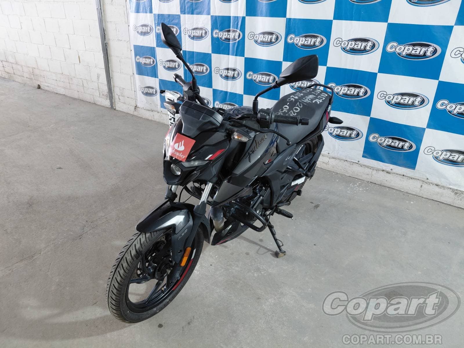 Bajaj Pulsar 2026 — foto 2