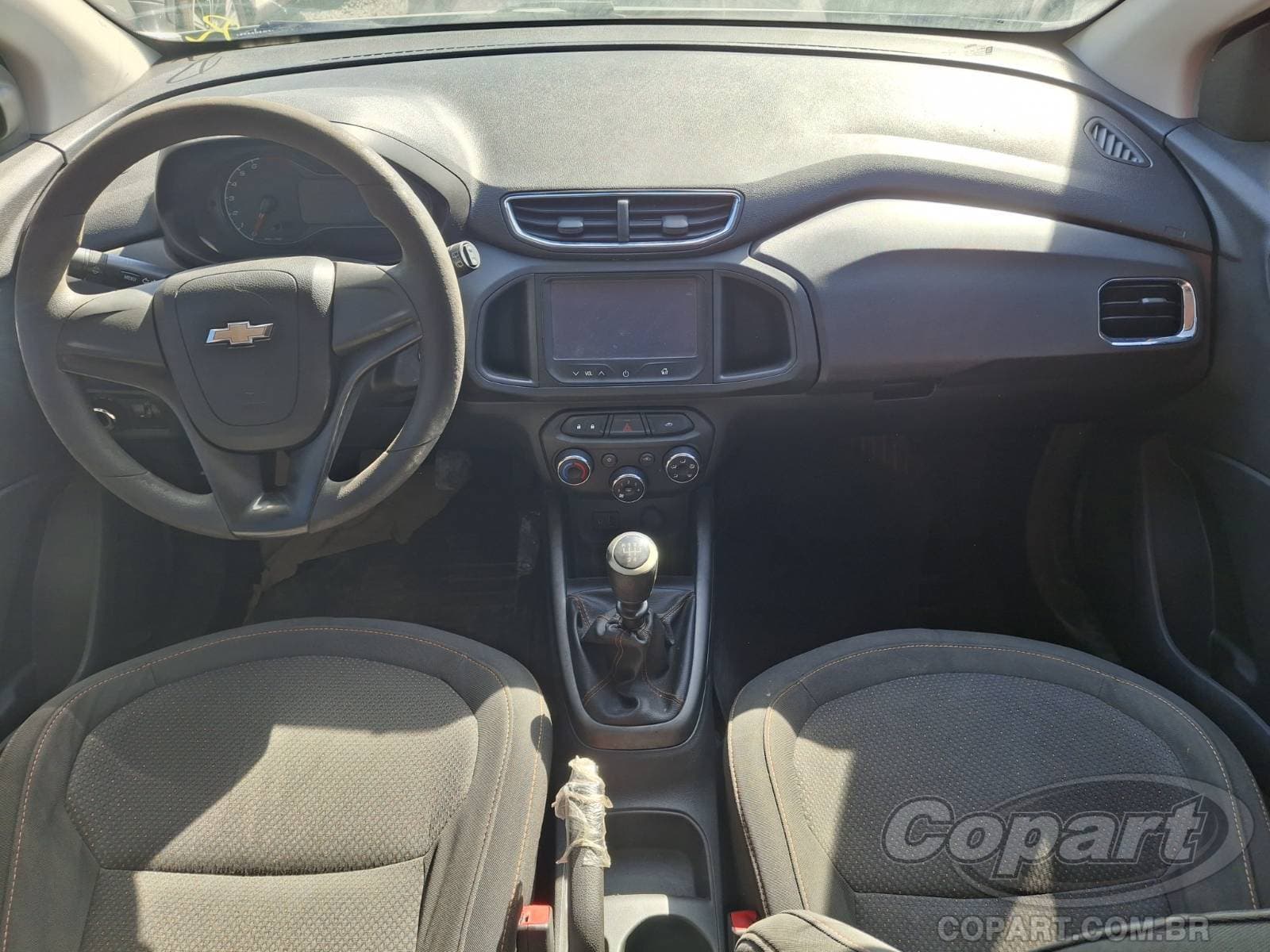 Chevrolet Onix 2015 — foto 9