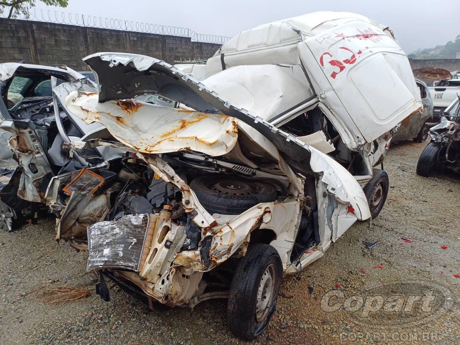 Fiat Fiorino Furgao 2013 — foto 2