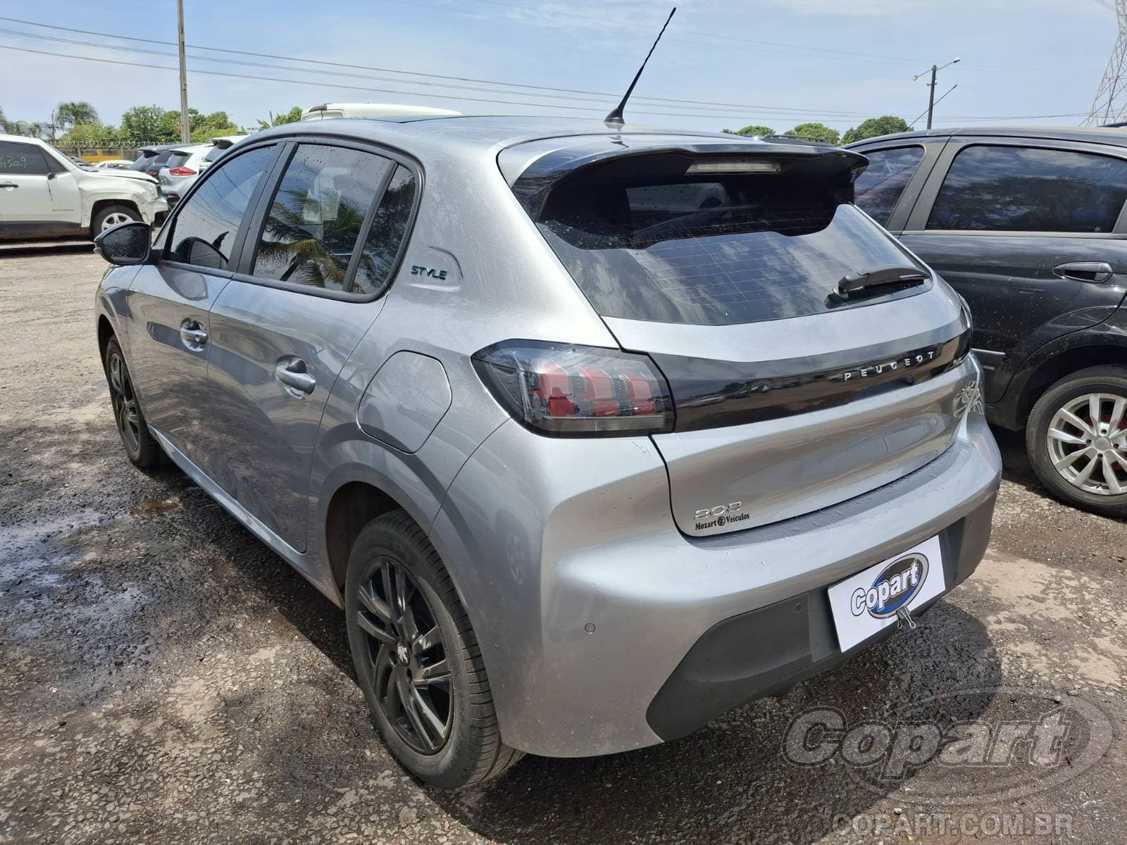Peugeot 208 2024 — foto 3