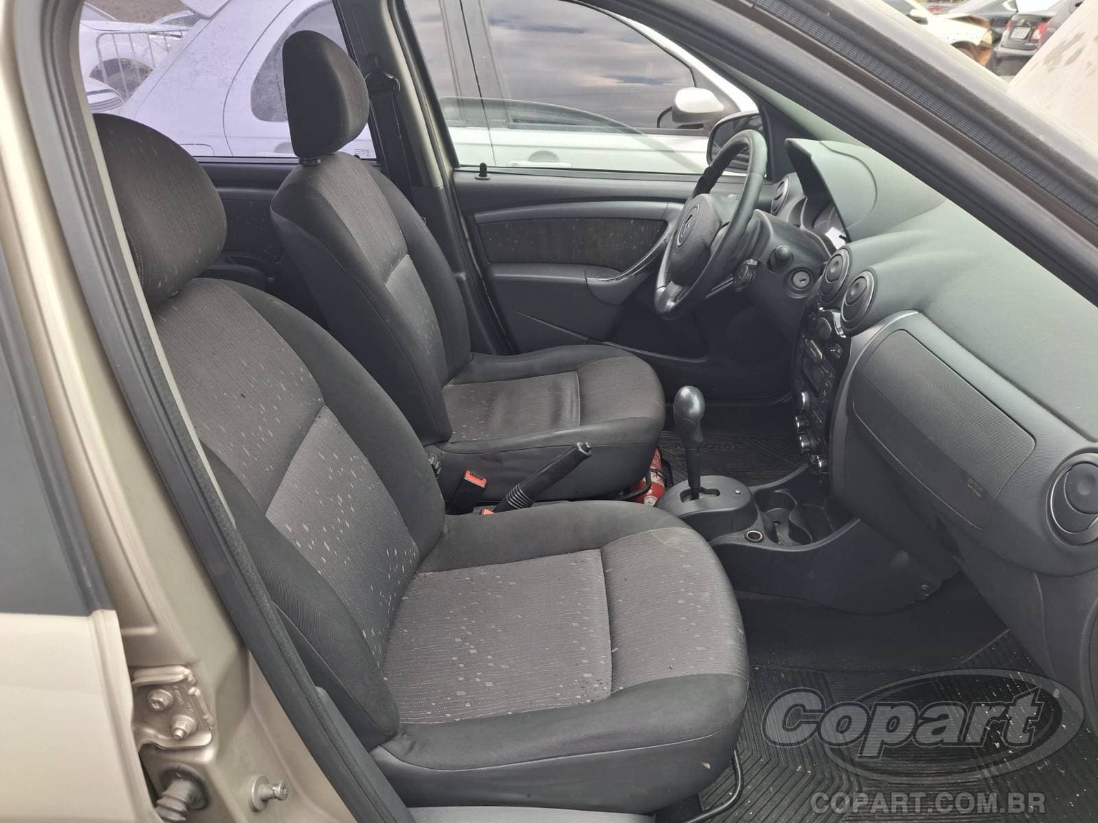 Renault Logan 2012 — foto 5