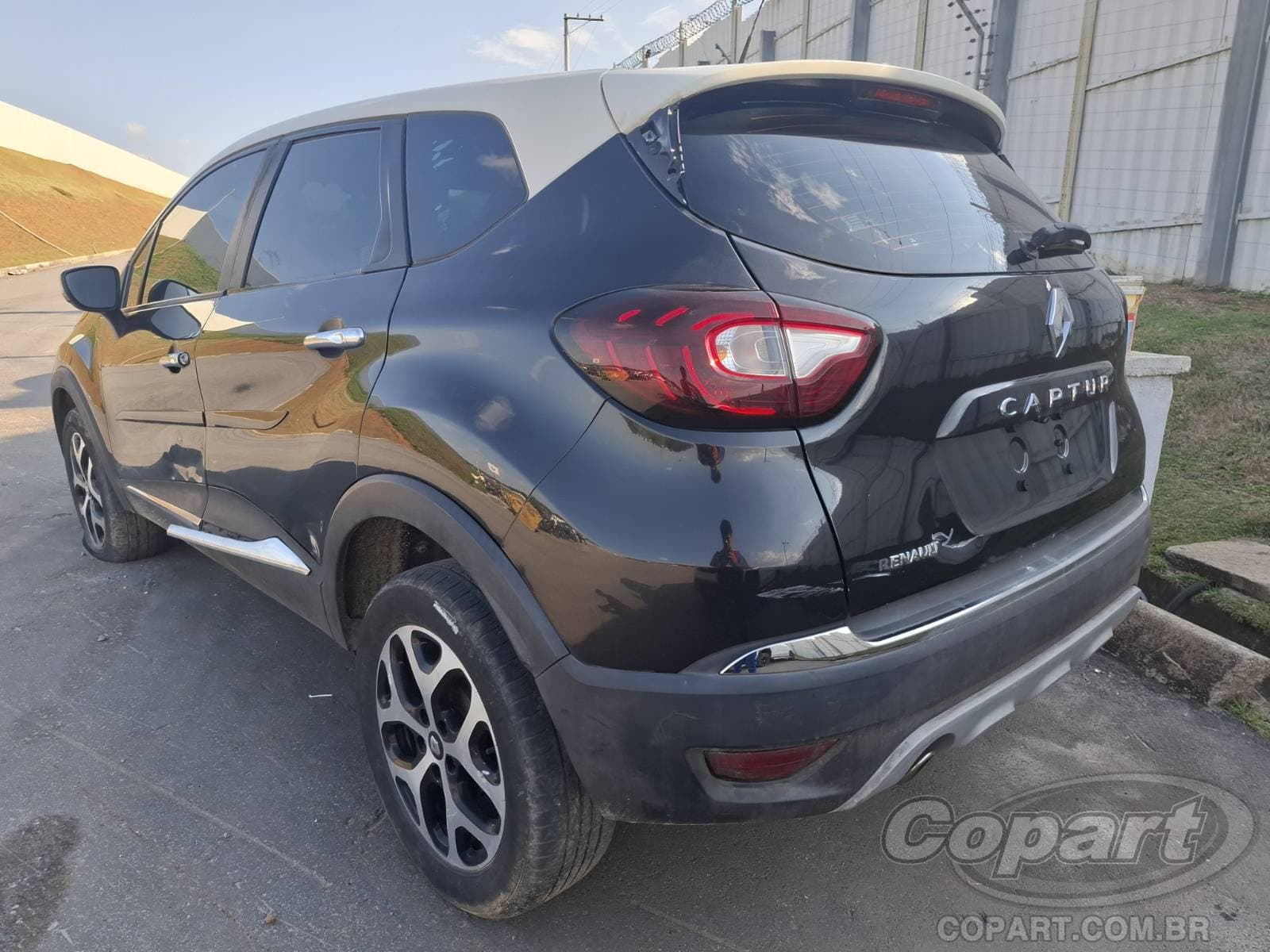 Renault Captur 2019 — foto 3