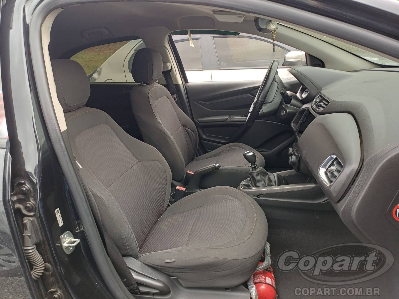 Chevrolet Onix 2015 — foto 5