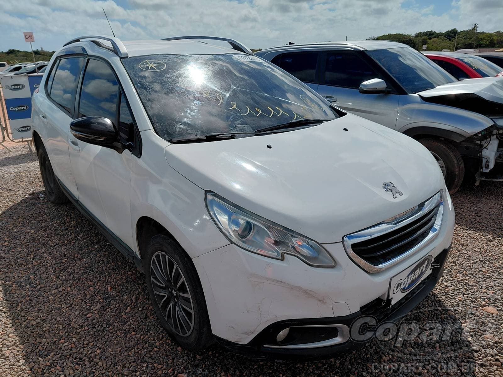 Peugeot 2008 2018 — foto 1