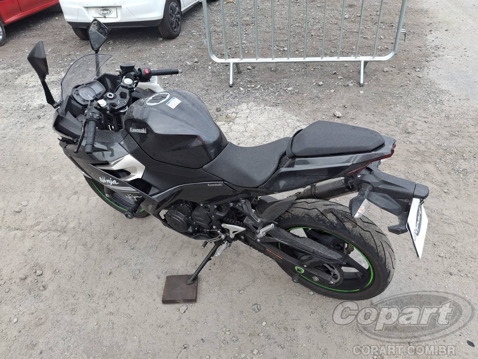 Kawasaki Ninja 400 2022 — foto 3