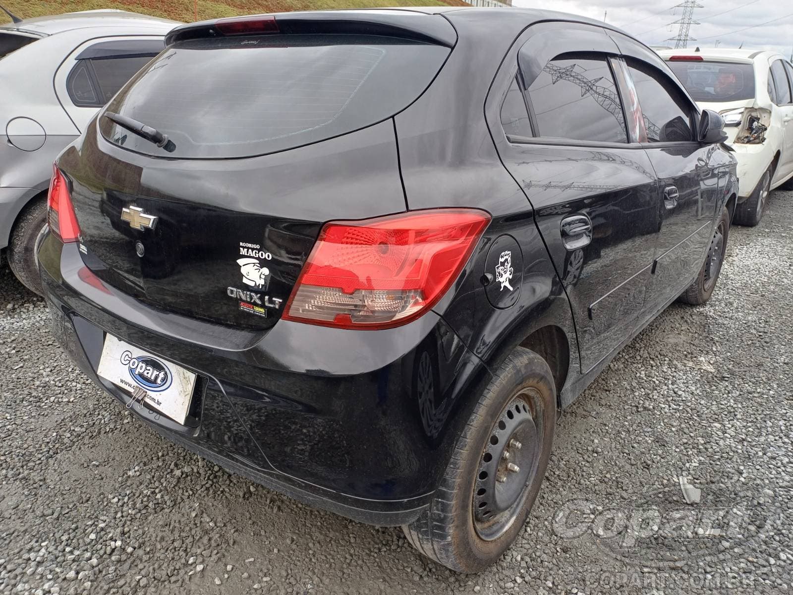 Chevrolet Onix 2015 — foto 4