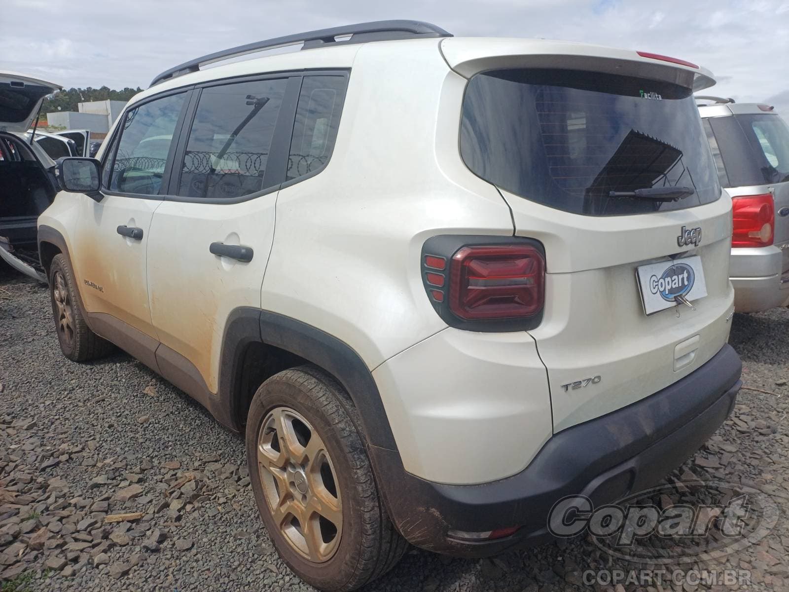 Jeep Renegade 2023 — foto 3