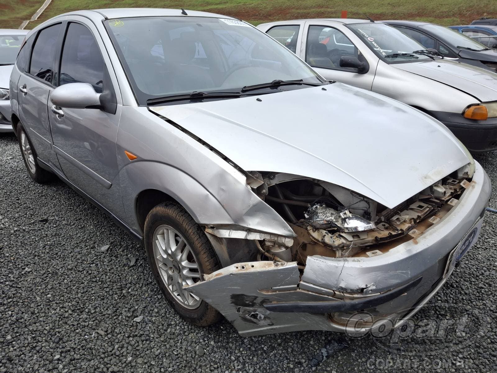 Ford Focus 2001 — foto 1