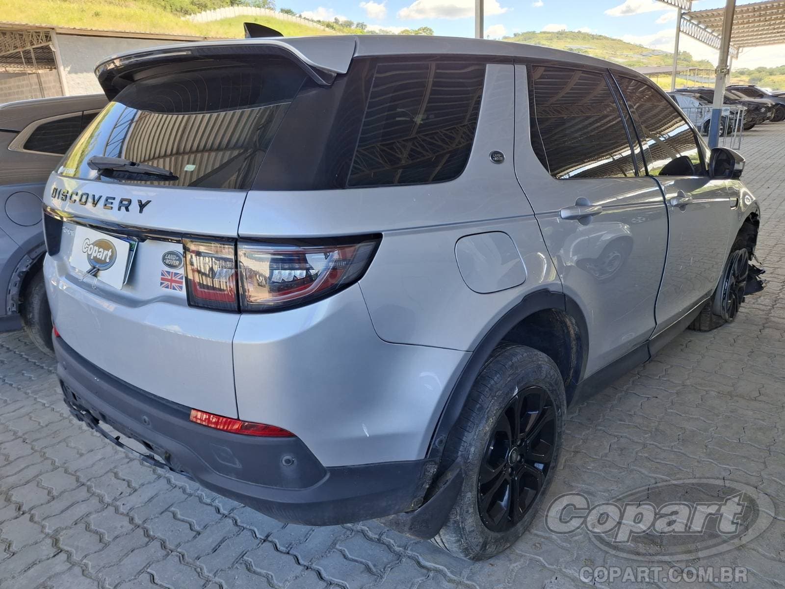 Land Rover Discovery Sport 2021 — foto 4