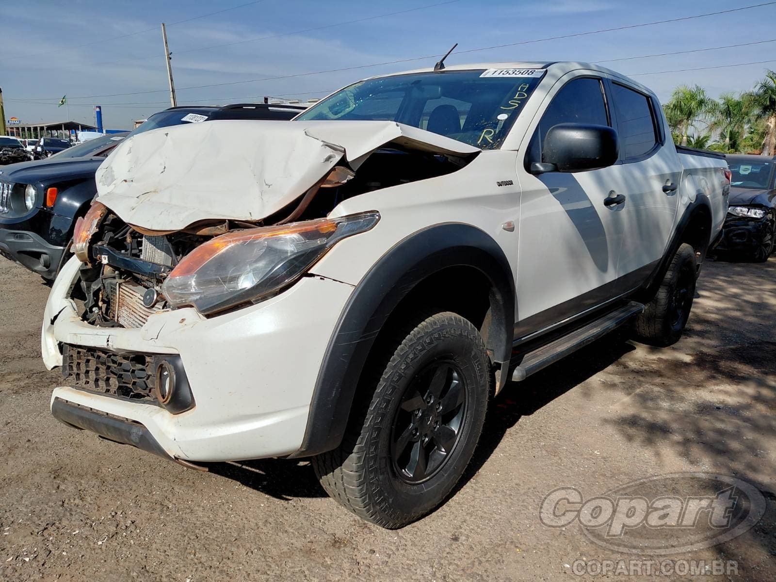 Mitsubishi L200 Triton 2022 — foto 2