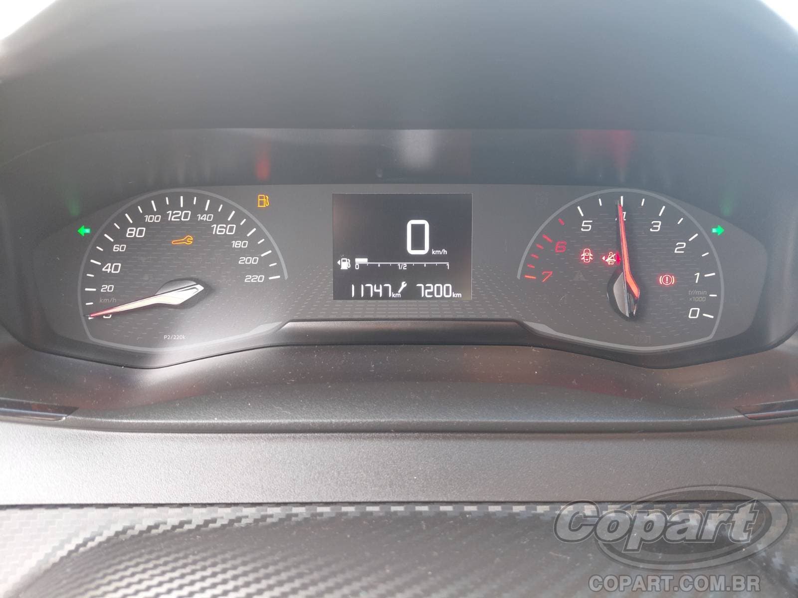 Peugeot 208 2024 — foto 8
