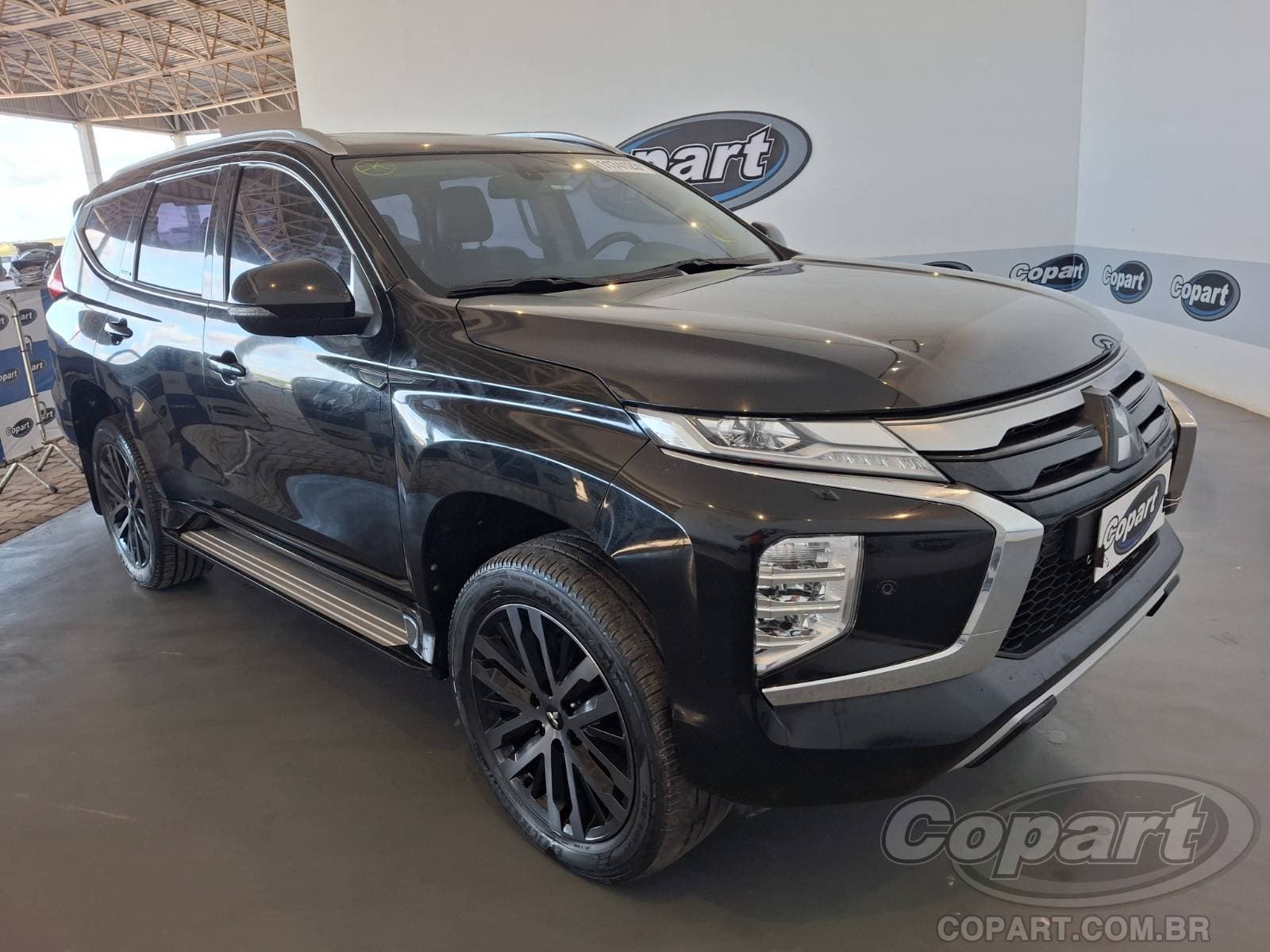 Mitsubishi Pajero Sport 2.4 DI-D MIVEC TURBO 2024