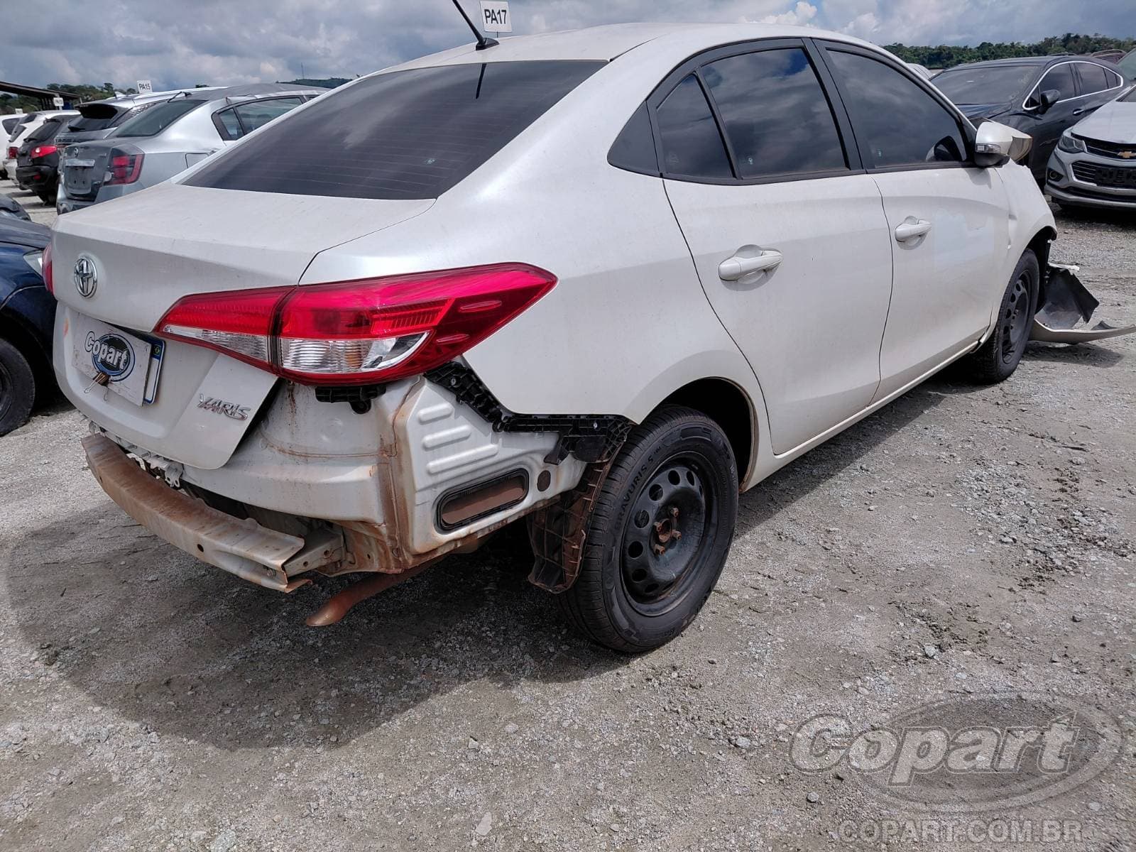 Toyota Yaris Seda 2025 — foto 4
