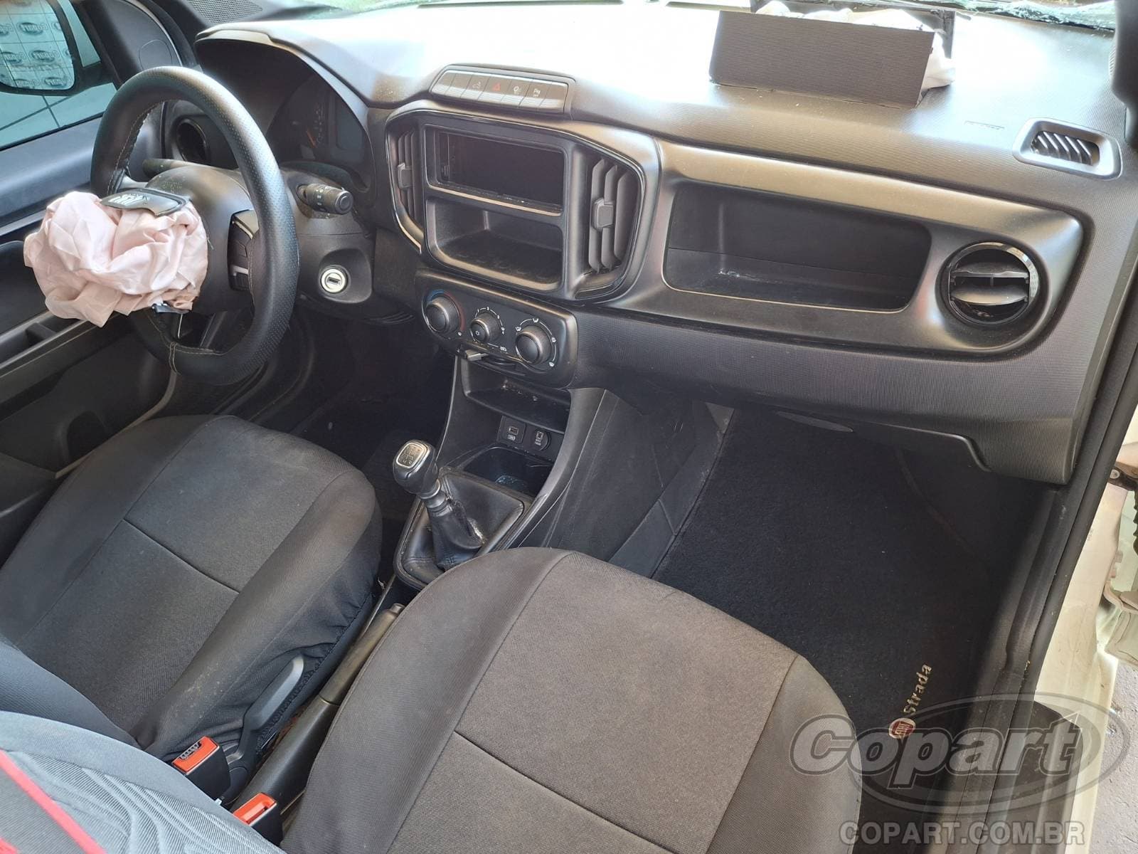 Fiat Strada 2024 — foto 9