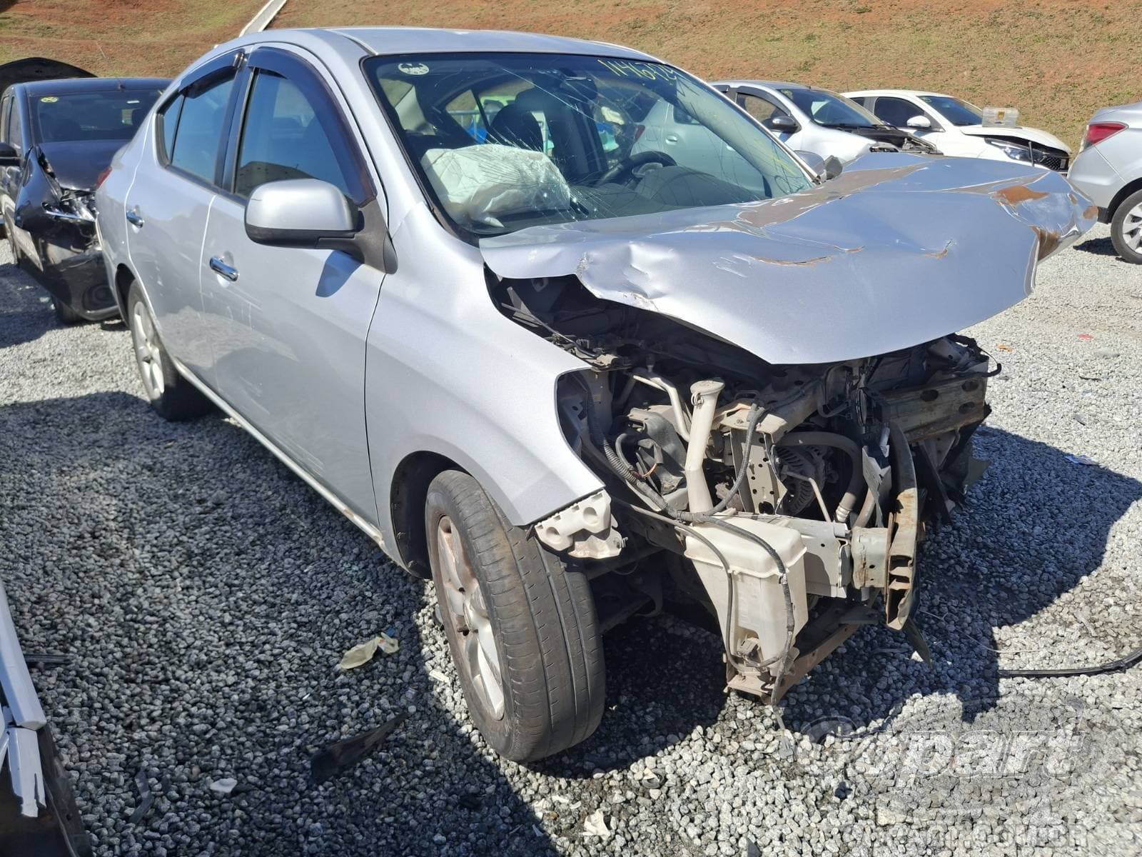 Nissan Versa 1.6 16V 2013
