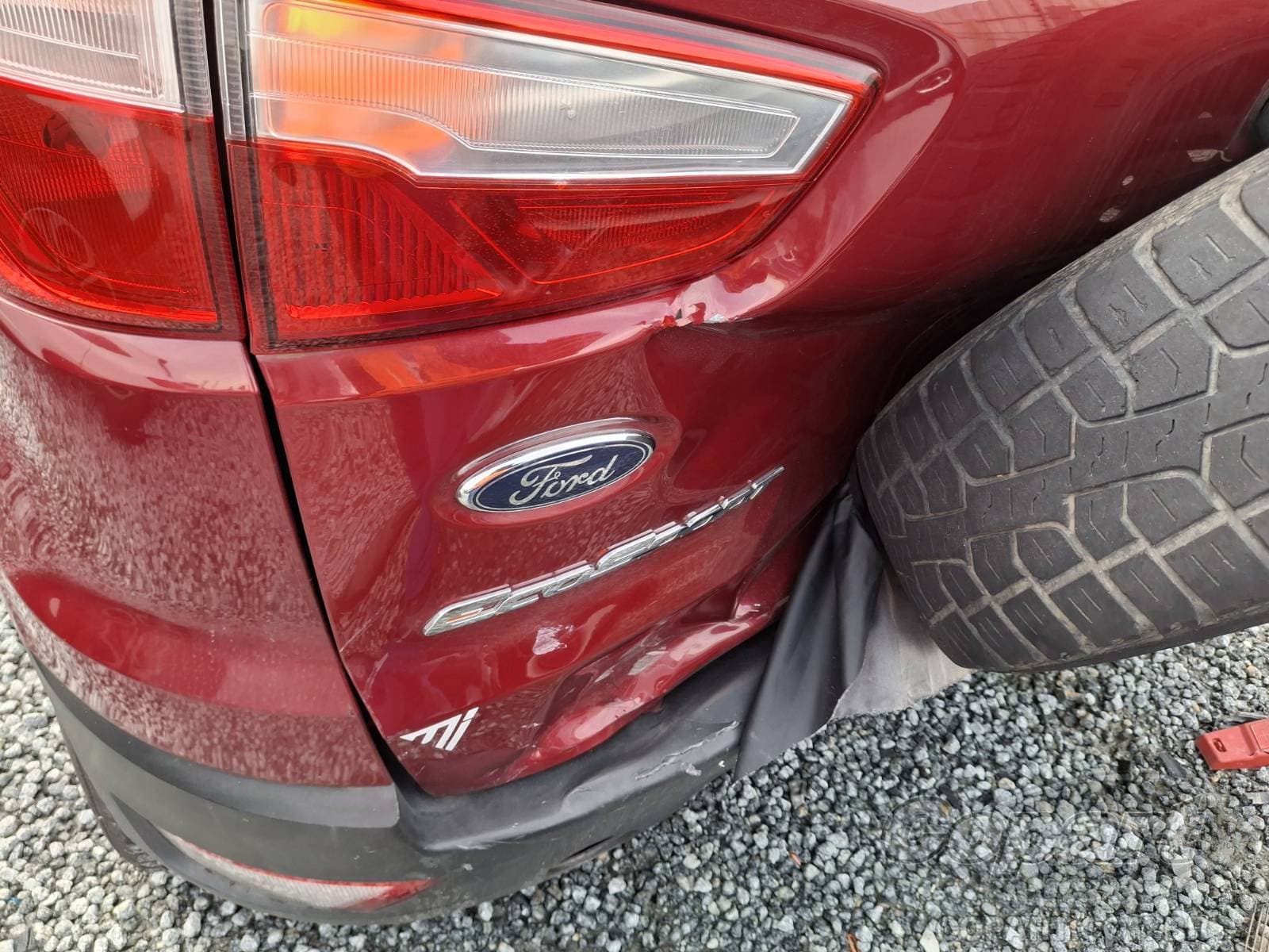 Ford Ecosport 2017 — foto 11