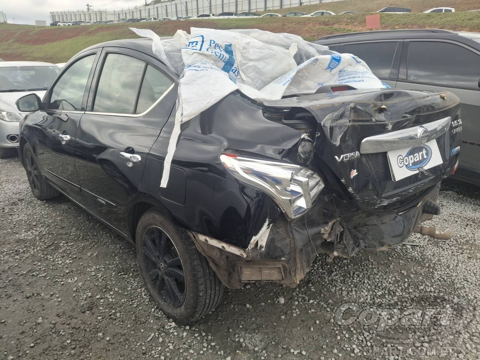 Nissan Versa 2018 — foto 3