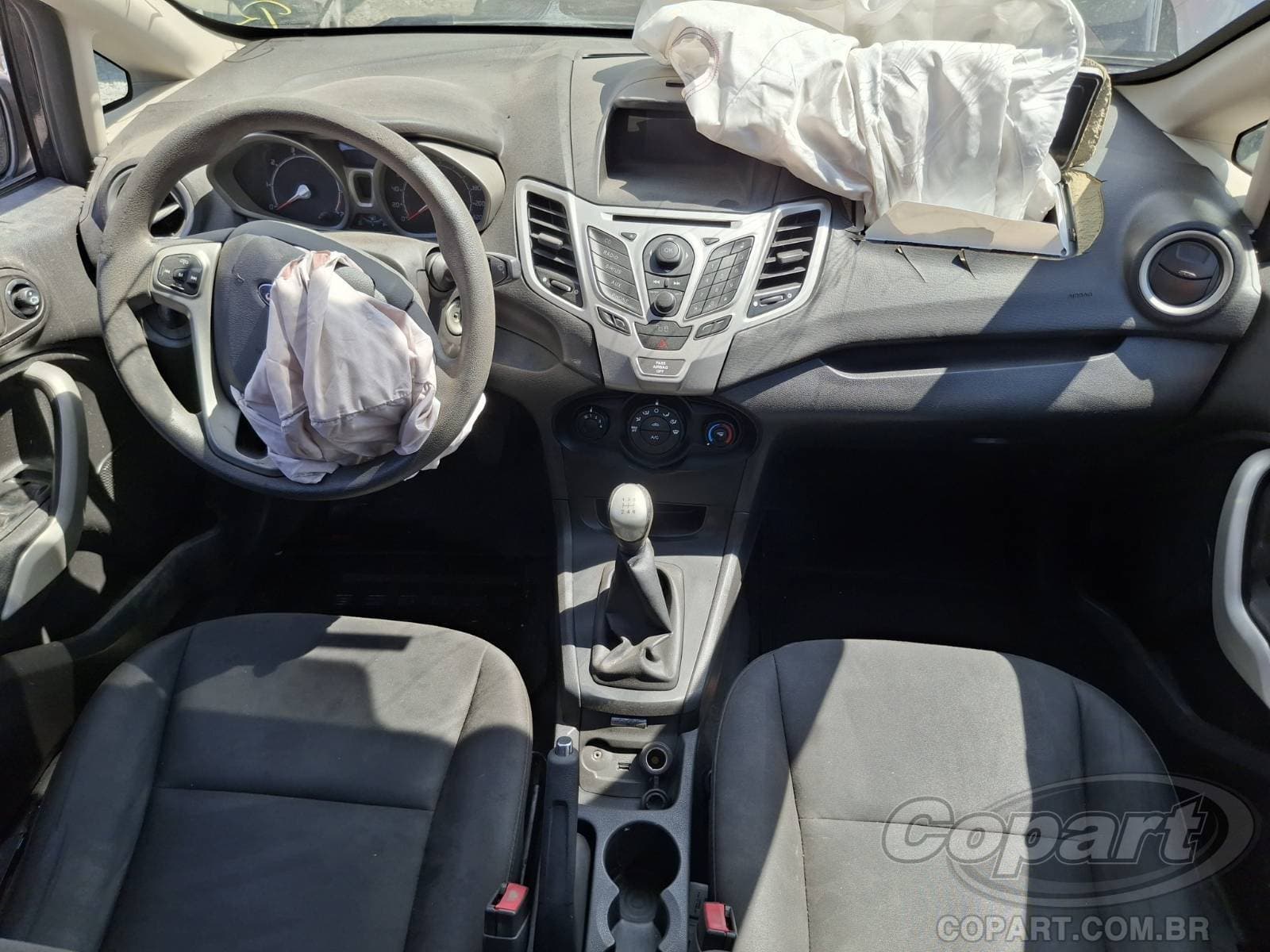 Ford Fiesta Sedan 2012 — foto 9