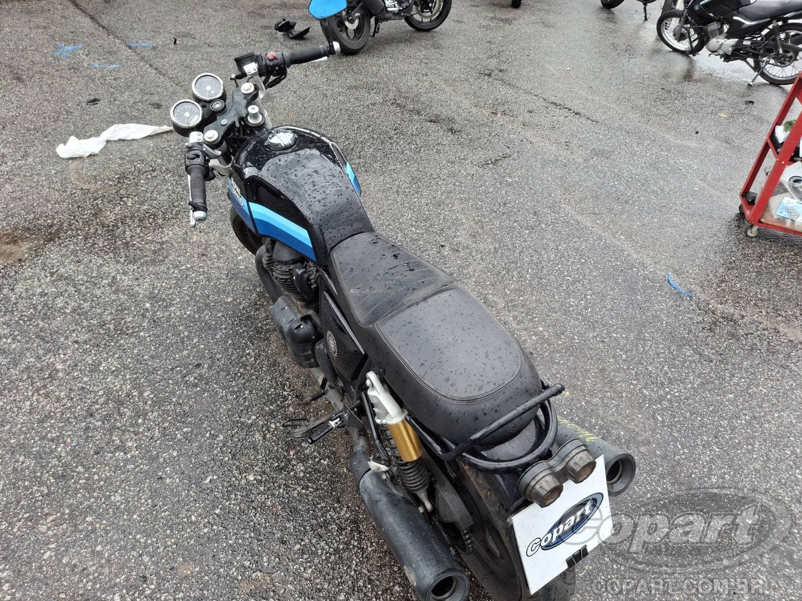 Royal Enfield Continental 2024 — foto 3