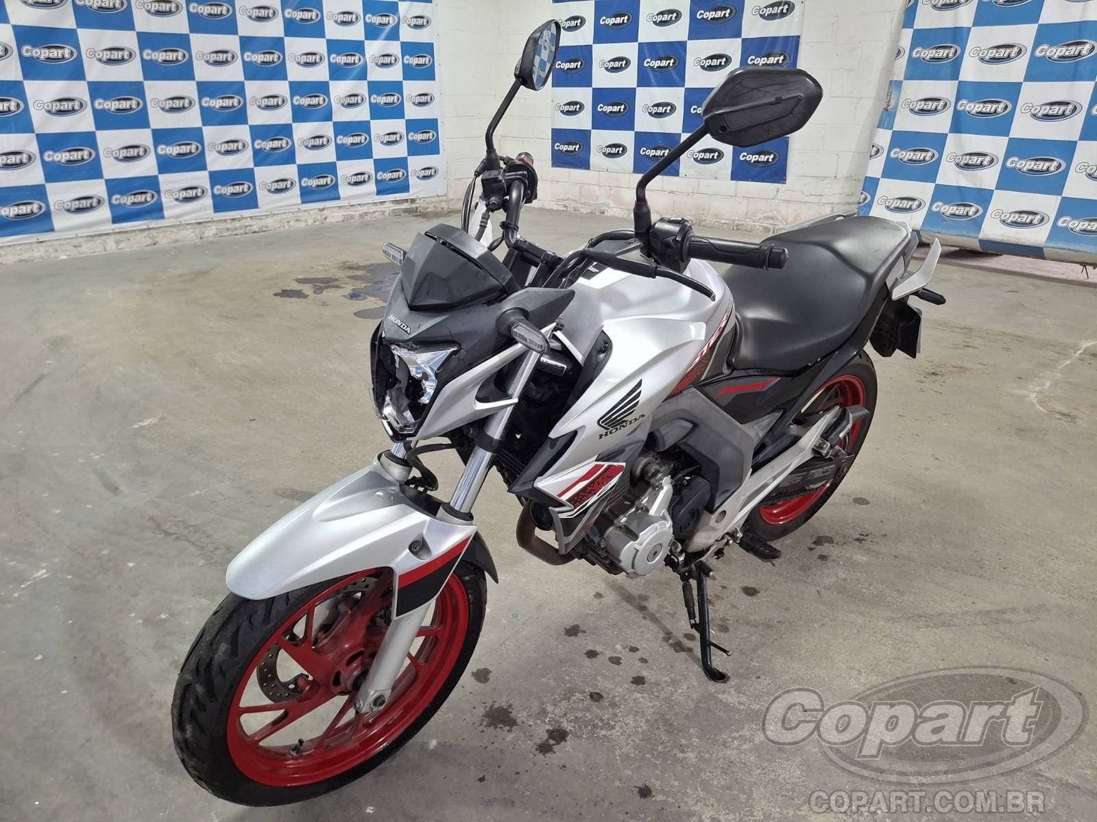 Honda CB 250 F 2021 — foto 2