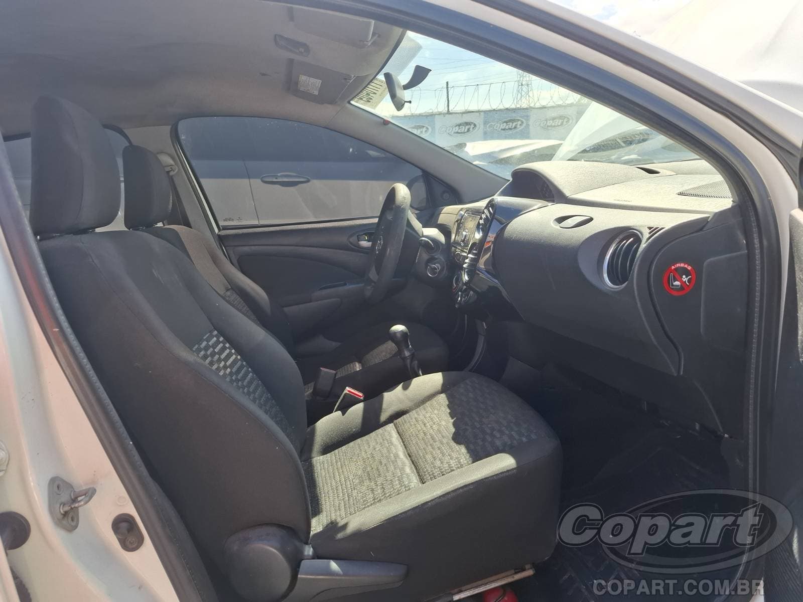 Toyota Etios Seda 2014 — foto 5