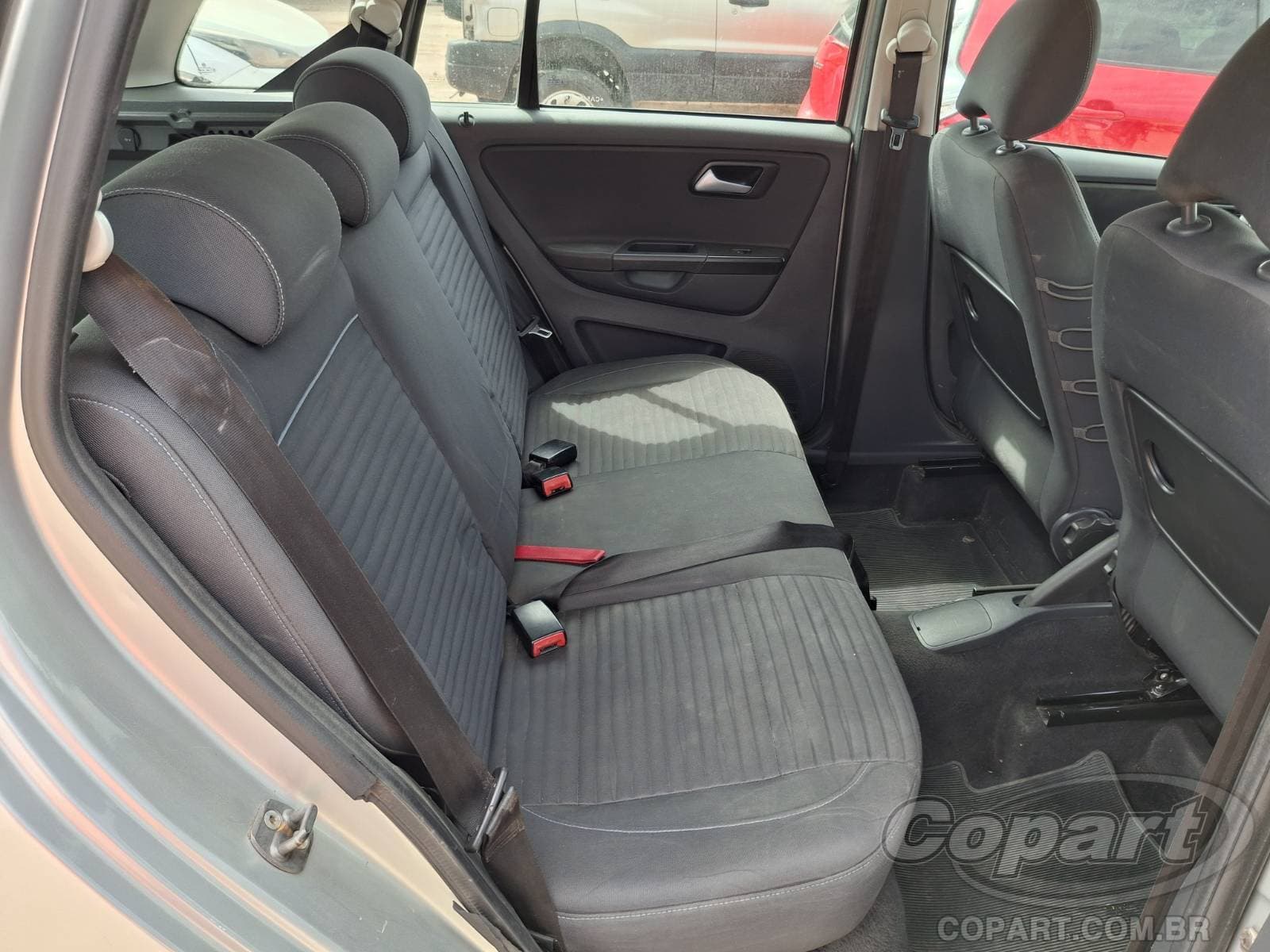 Volkswagen Spacefox 2012 — foto 6