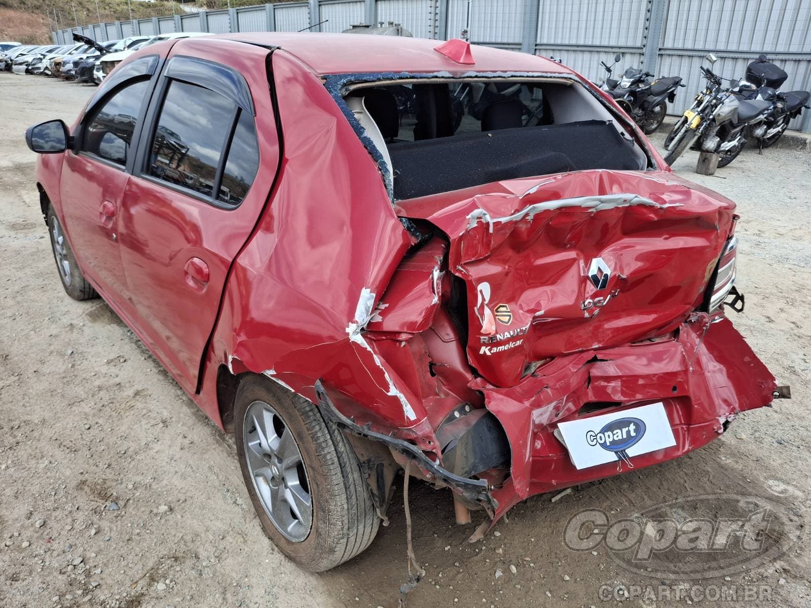 Renault Logan 2017 — foto 3
