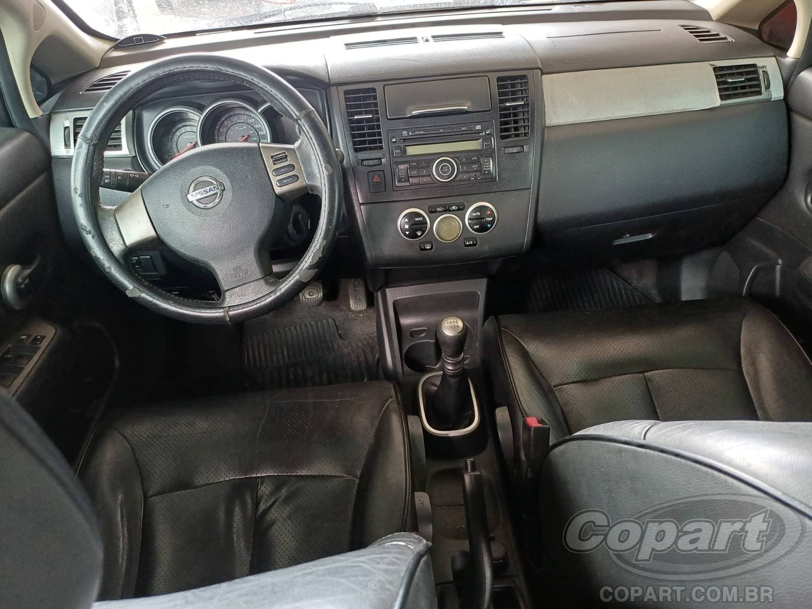 Nissan Tiida 2012 — foto 9