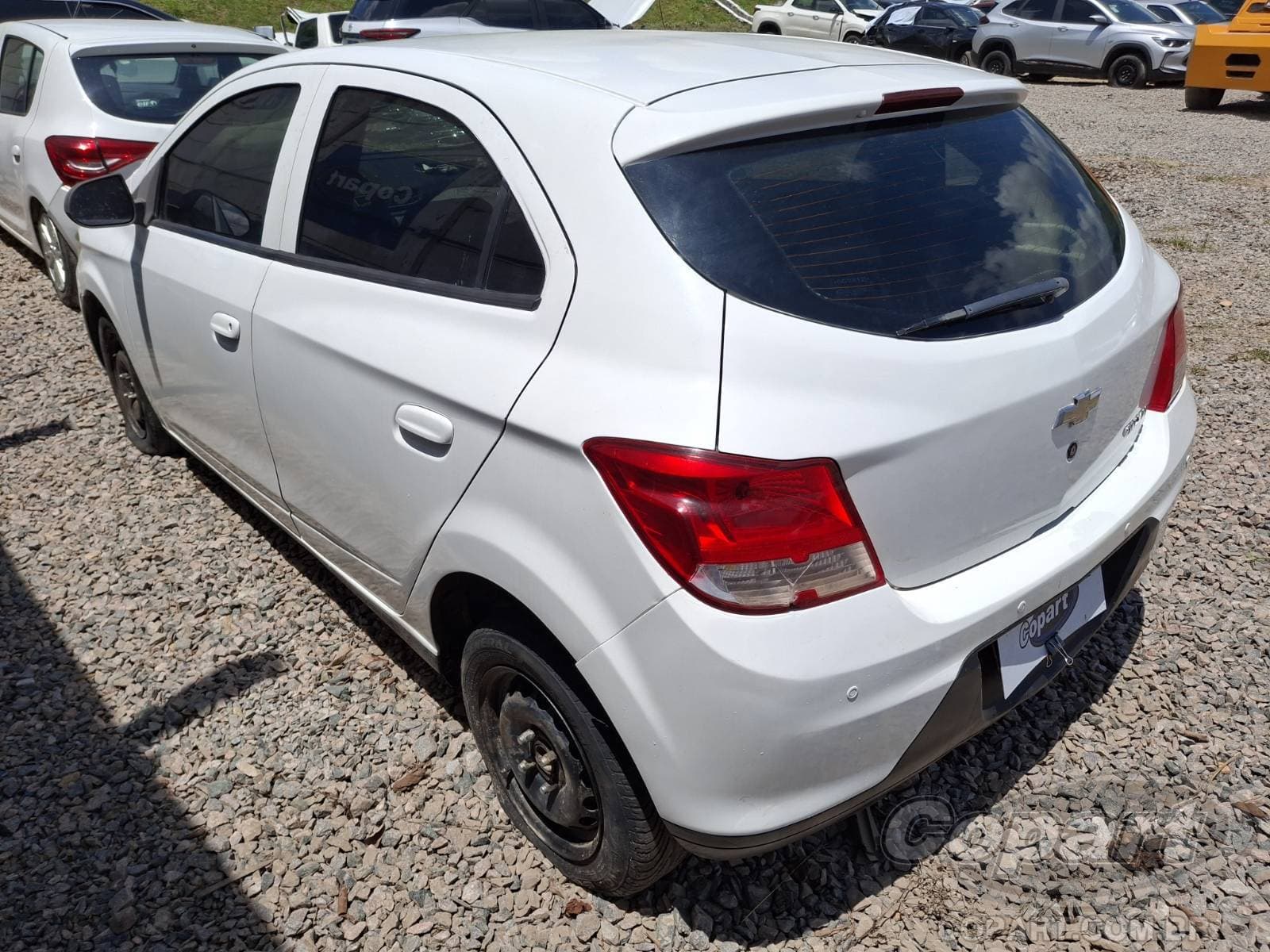 Chevrolet Onix 2016 — foto 3