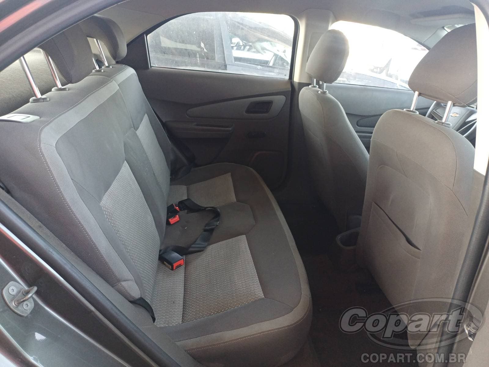 Chevrolet Cobalt 2015 — foto 6