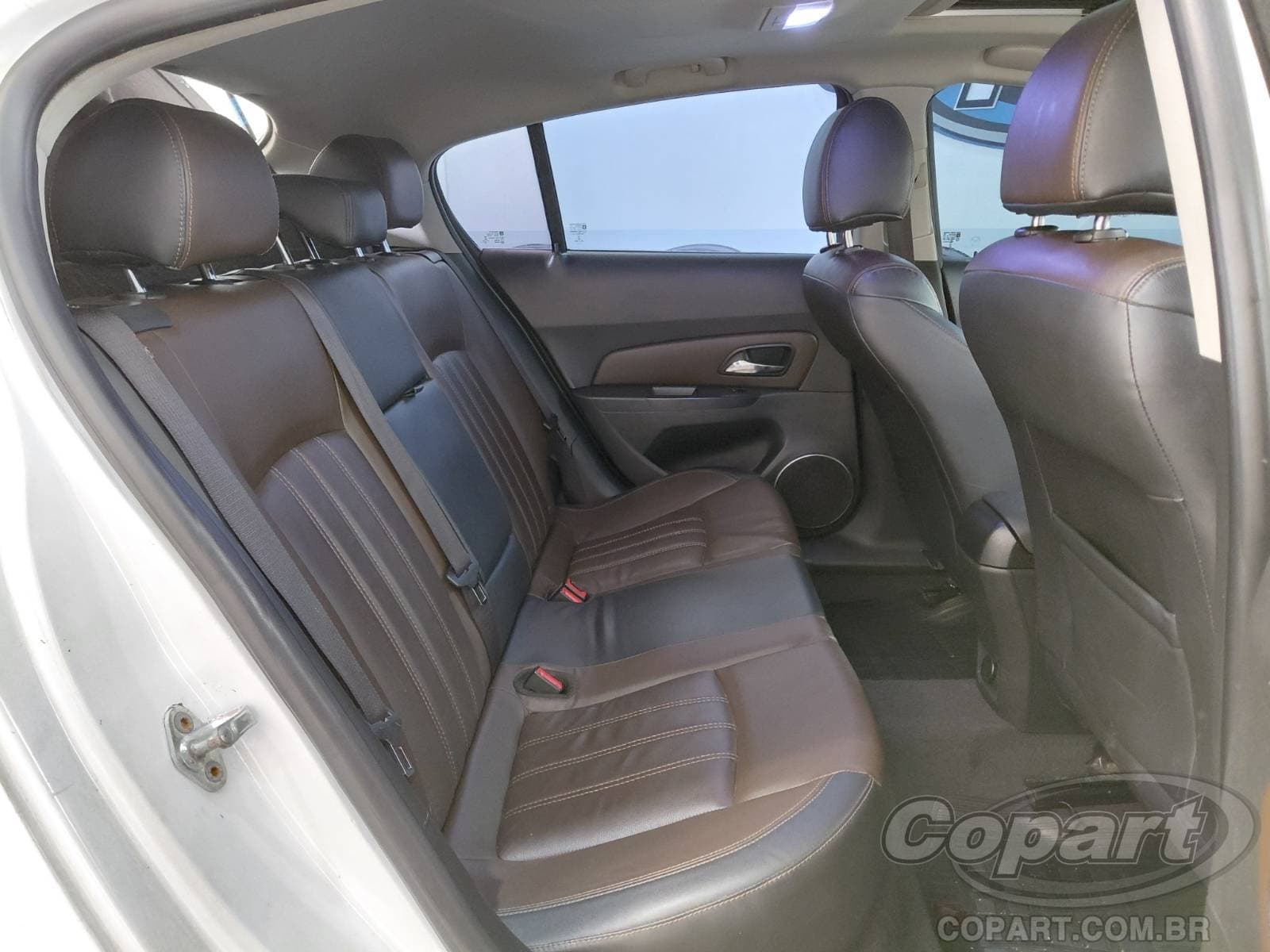 Chevrolet Cruze Hatch 2015 — foto 6