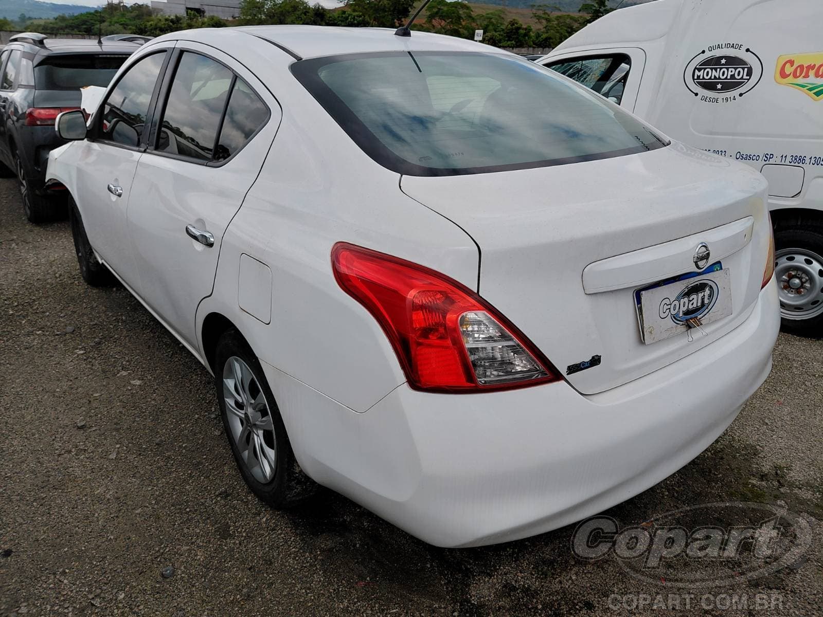 Nissan Versa 2014 — foto 3
